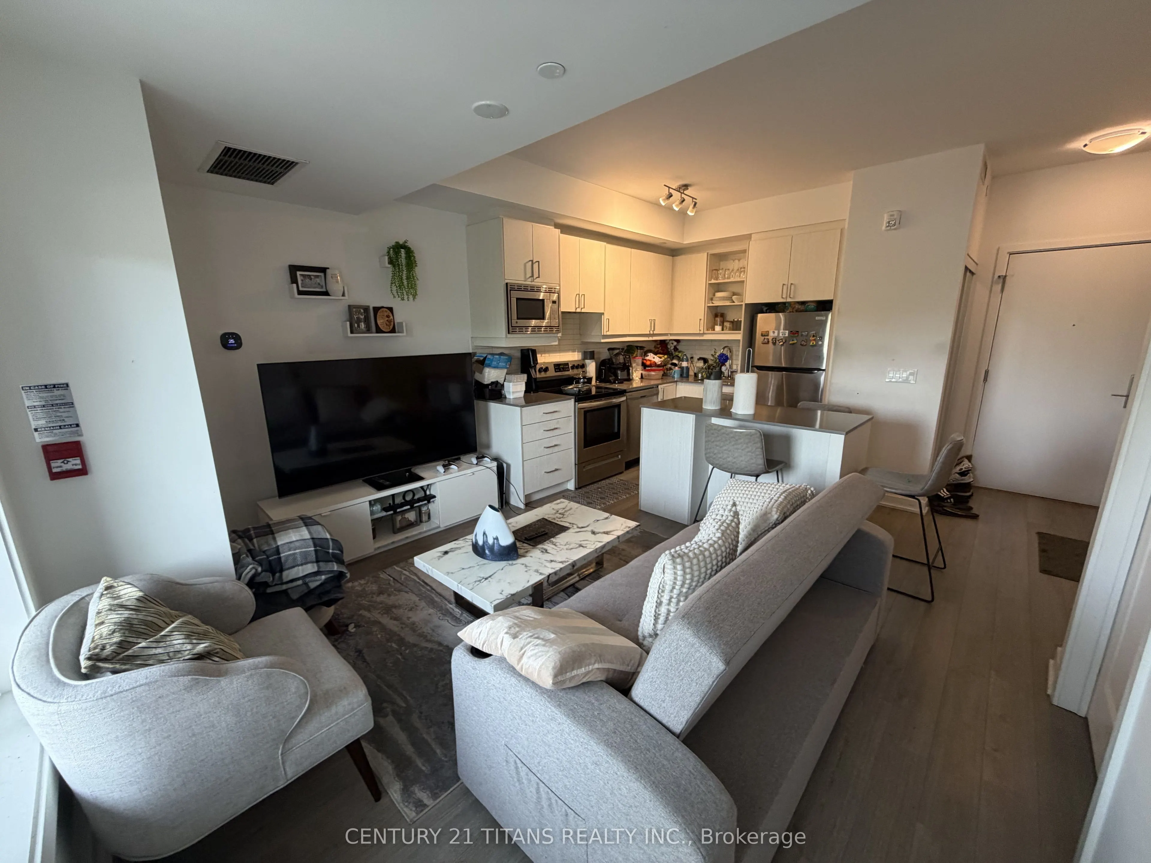 155 Downsview Park (upper 2 bedrooms) Boulevard #107