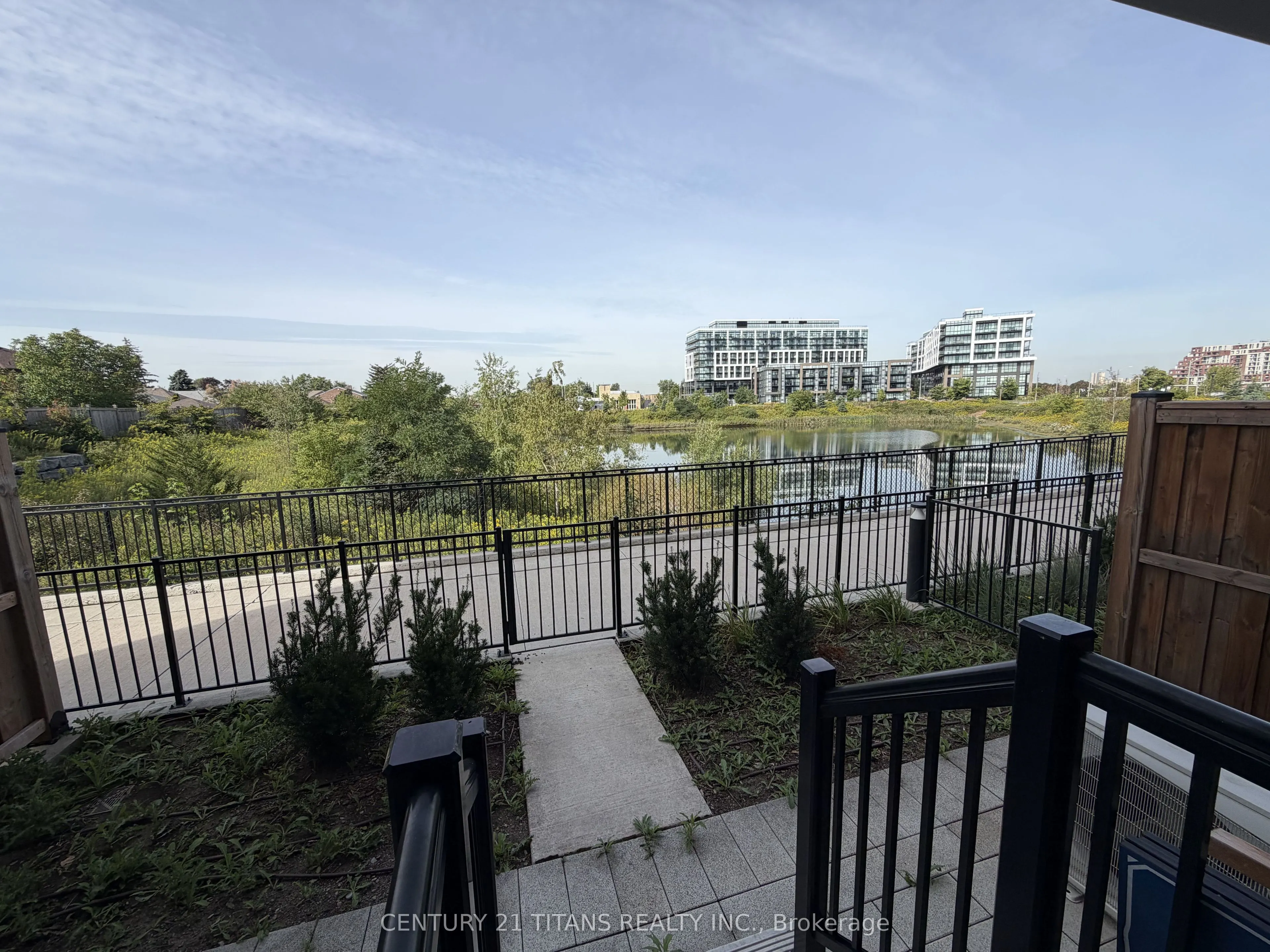 155 Downsview Park (upper 2 bedrooms) Boulevard #107