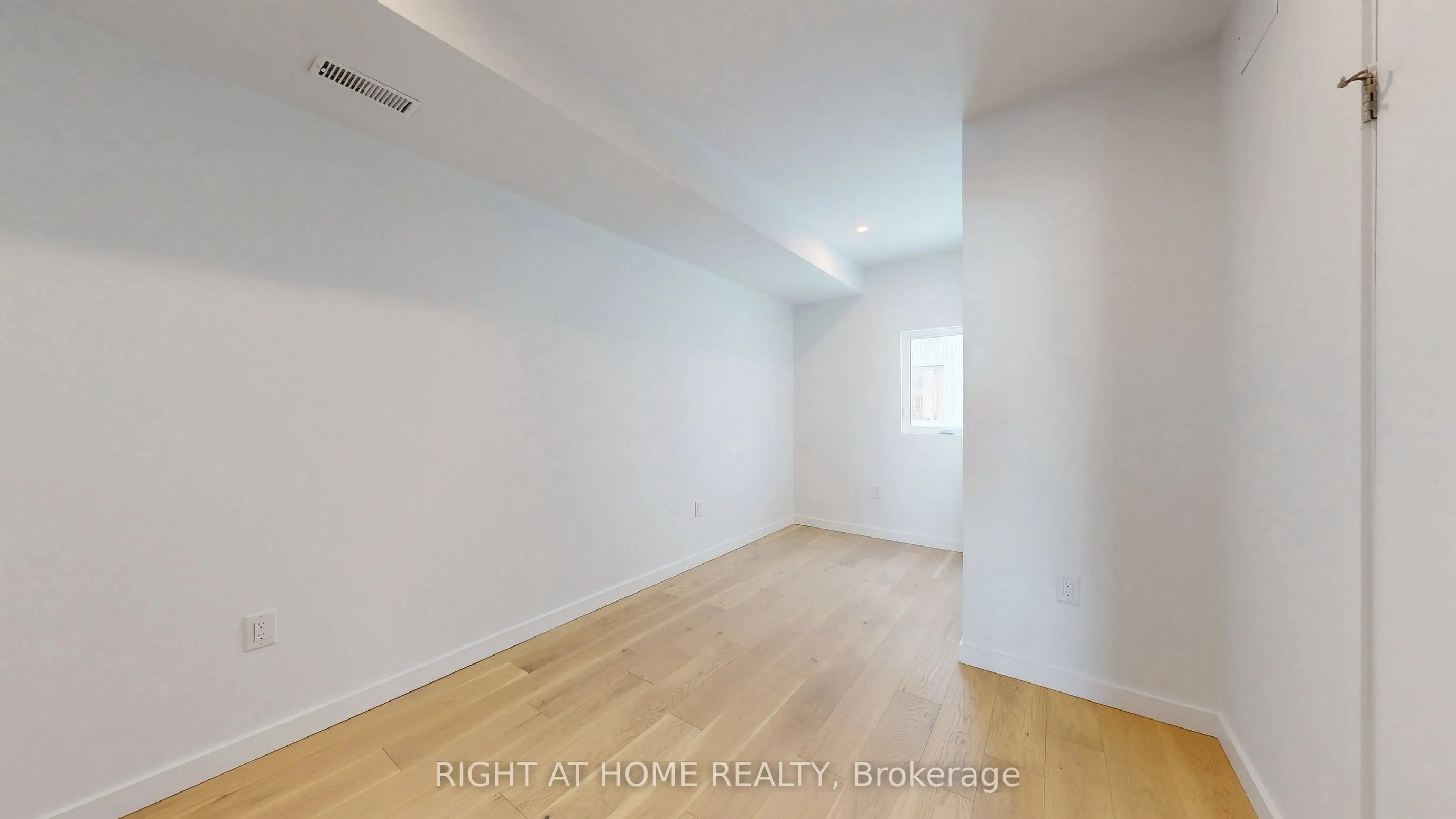 3122 Dundas Street W #Unit 3