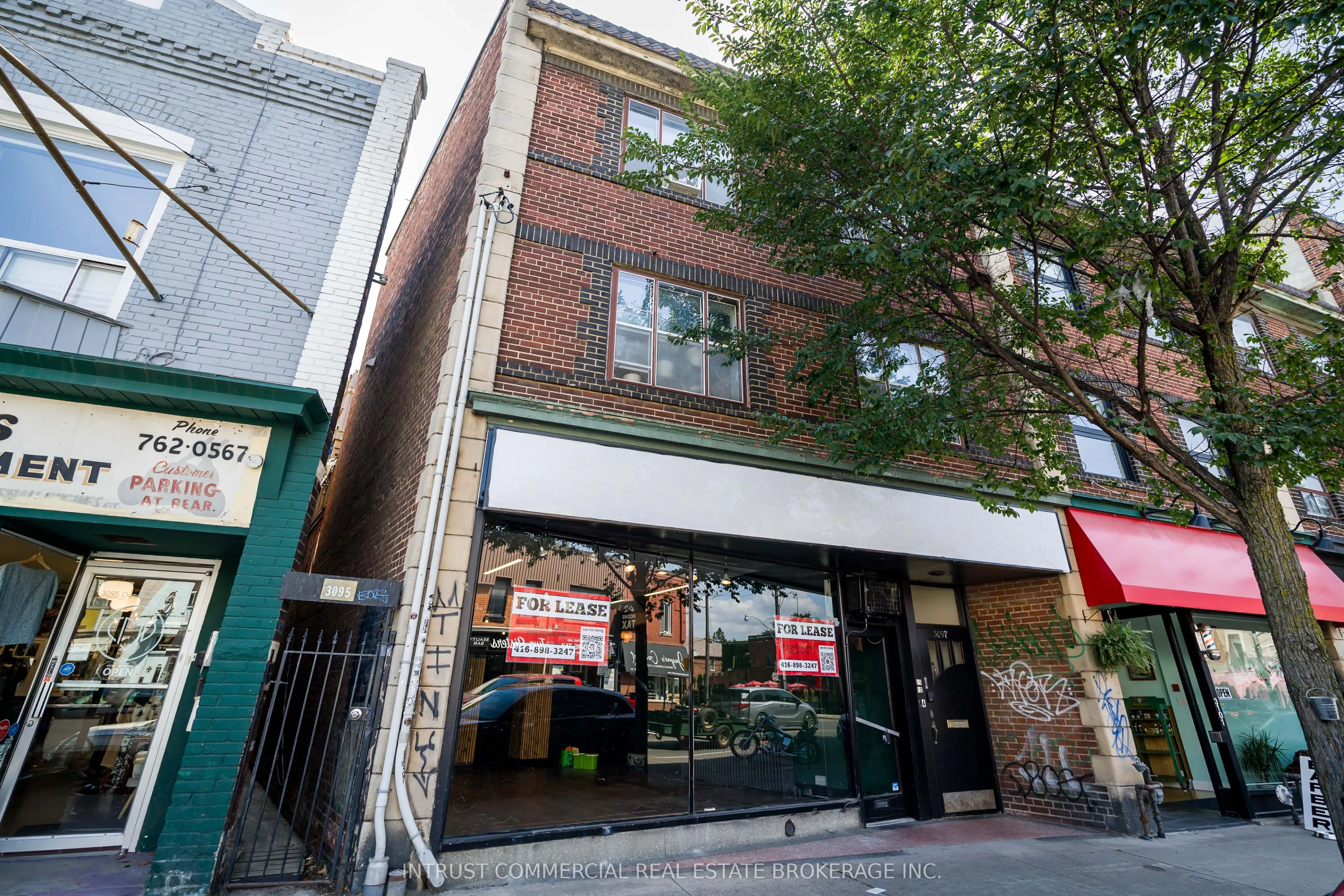 3097 Dundas Street W