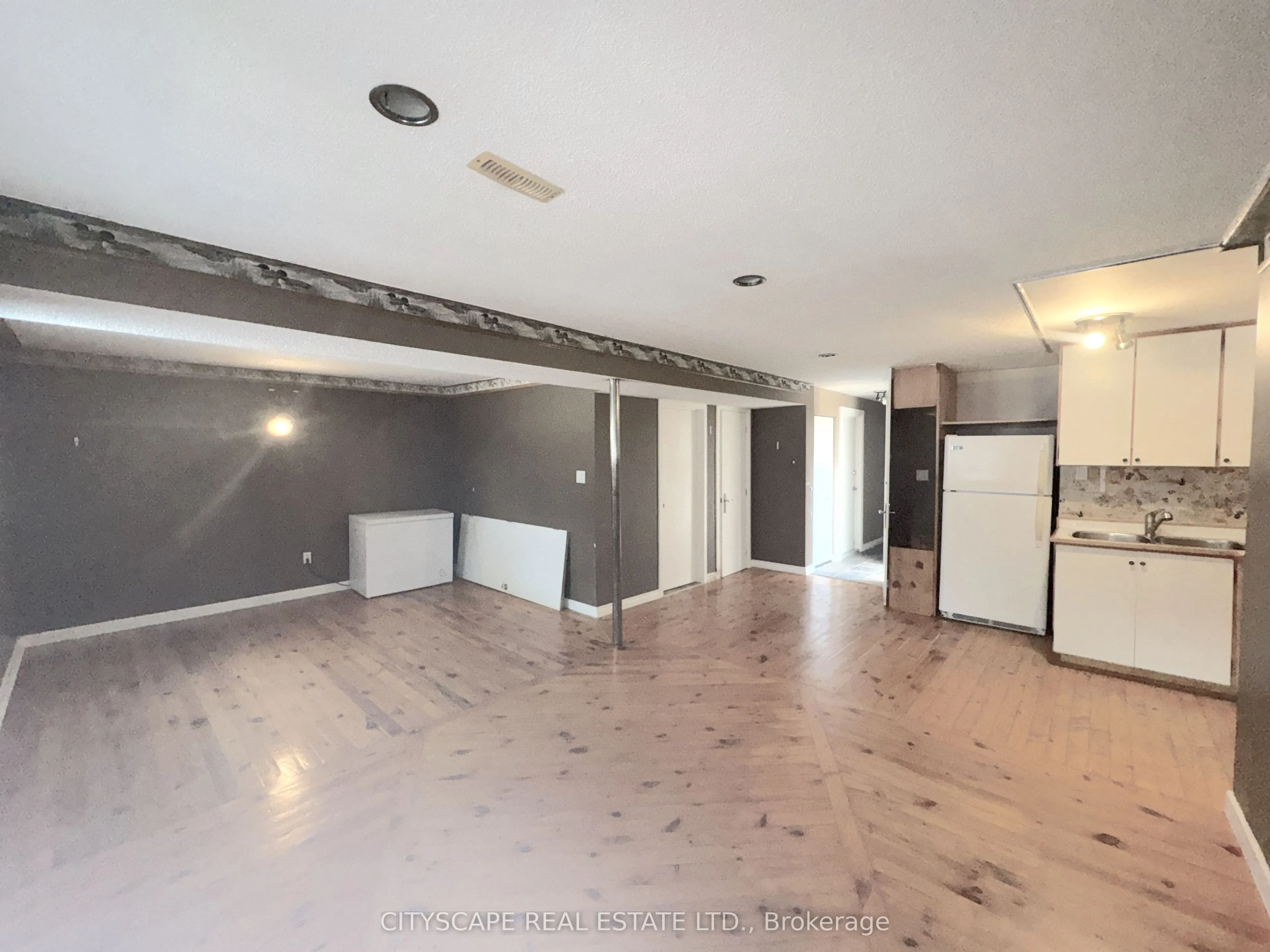 6087 Featherhead Crescent