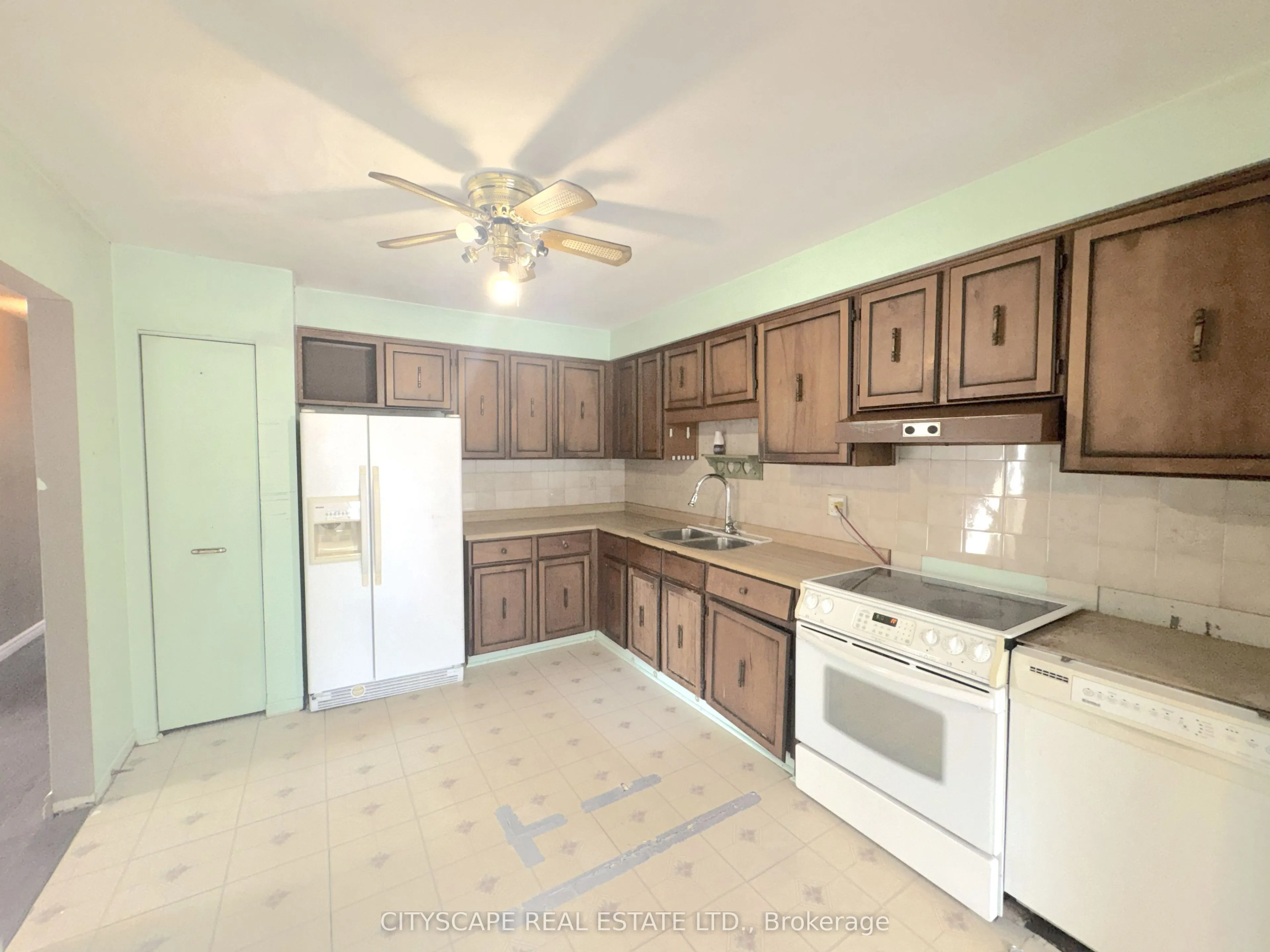 6087 Featherhead Crescent