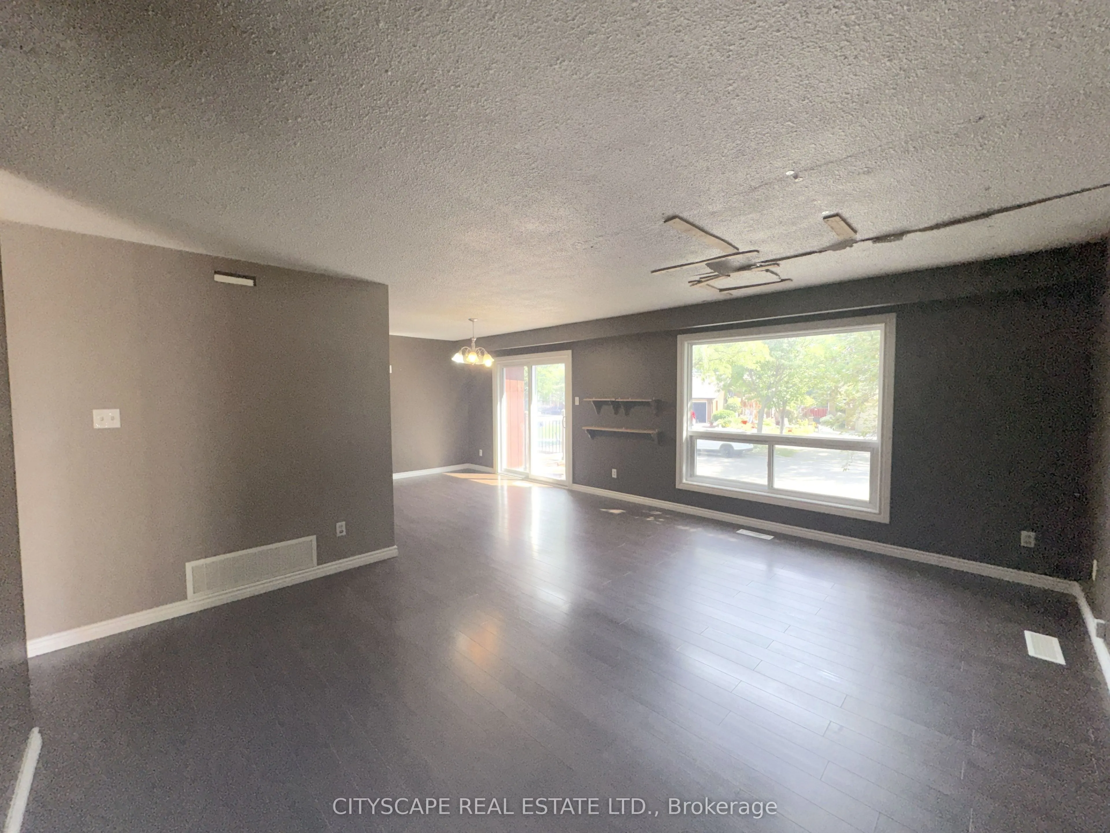 6087 Featherhead Crescent