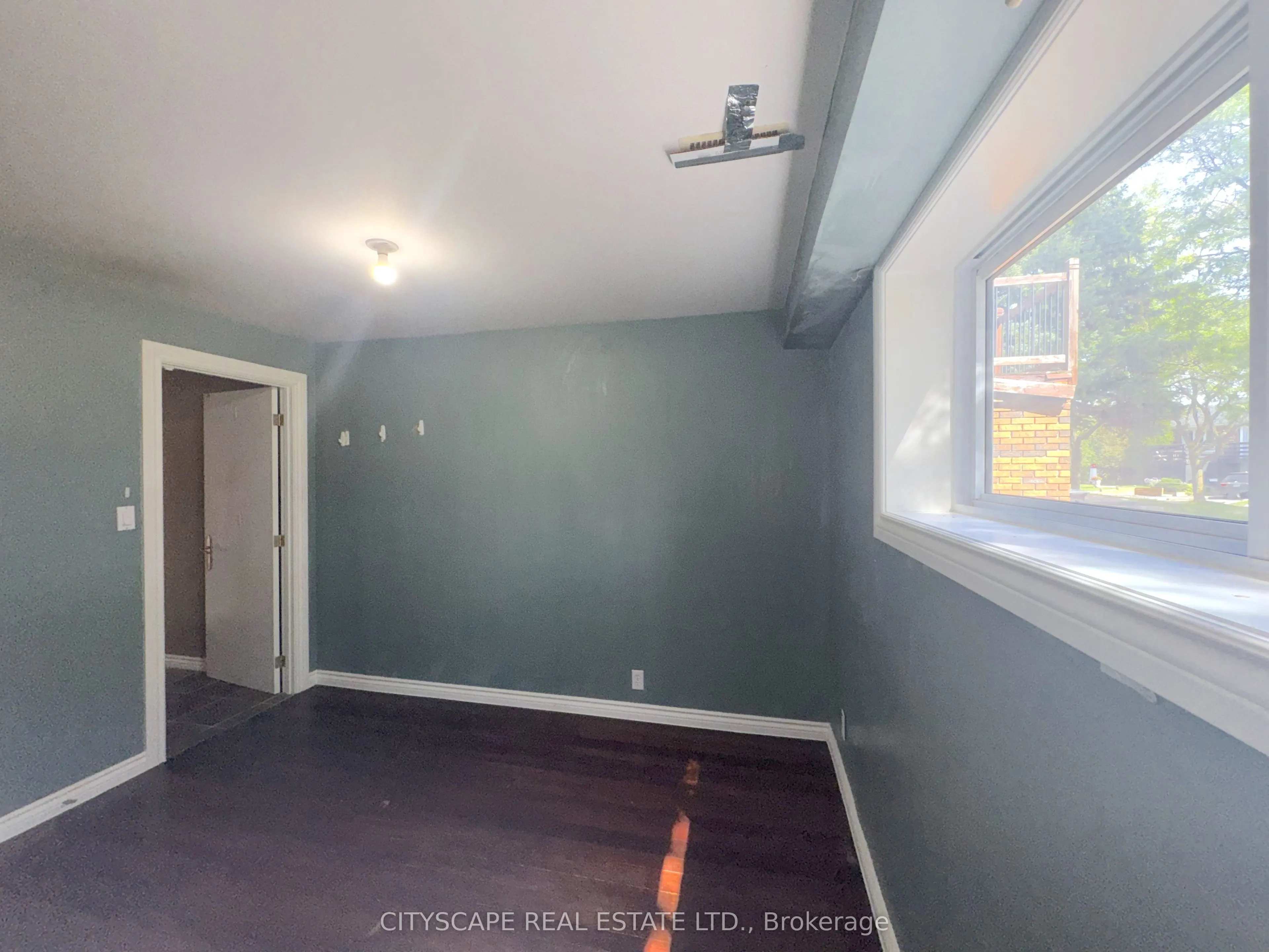6087 Featherhead Crescent