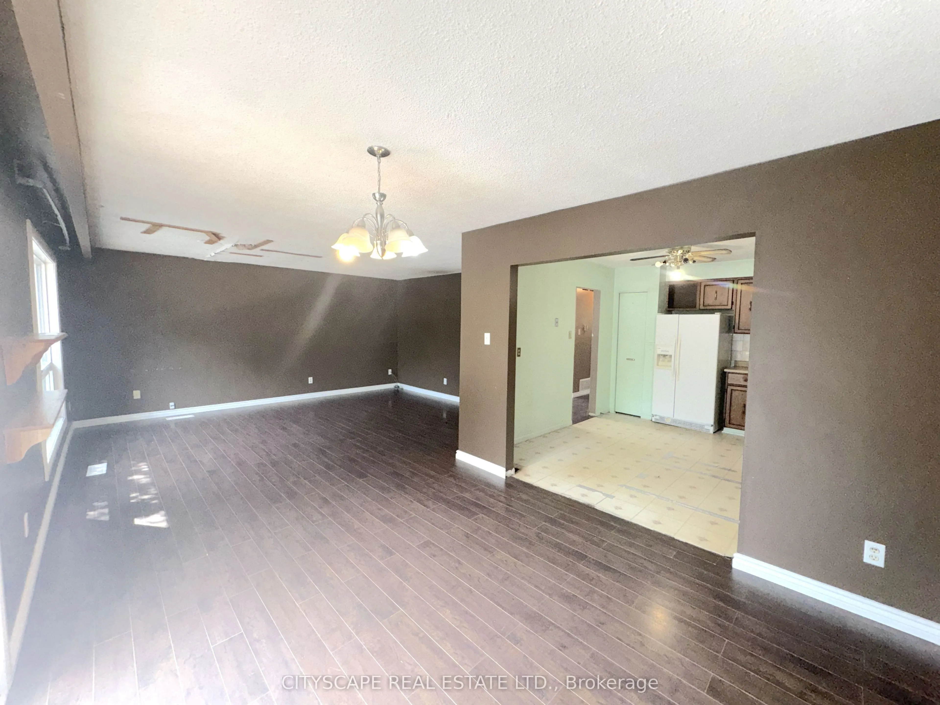 6087 Featherhead Crescent