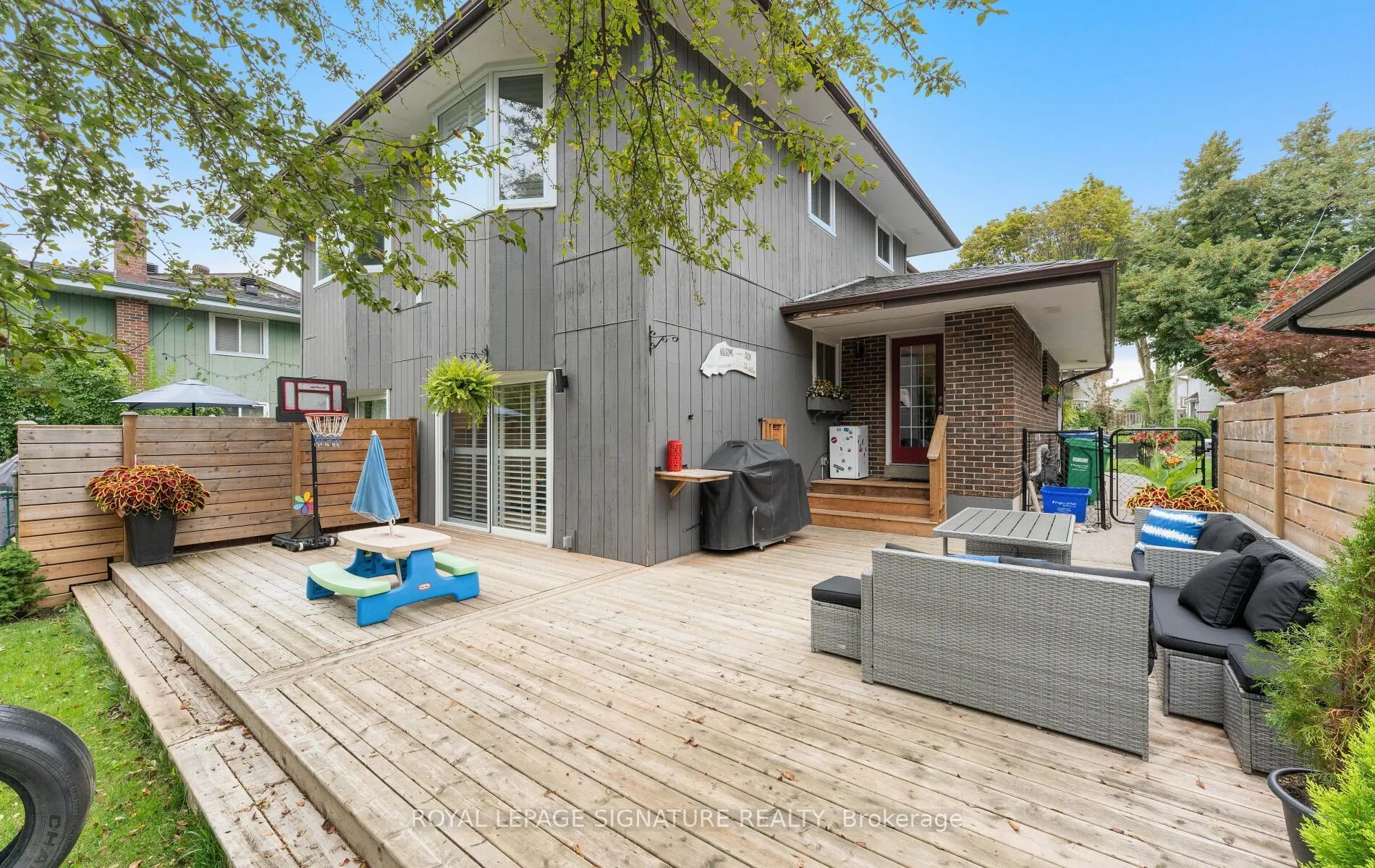 4045 Taffey Crescent