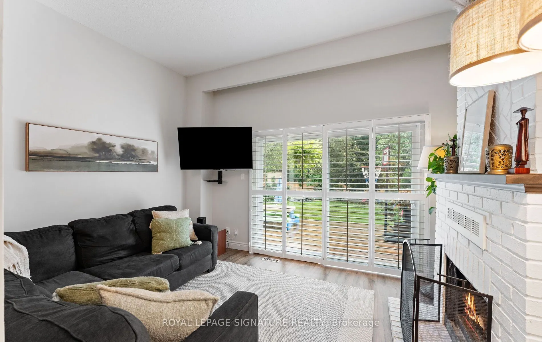 4045 Taffey Crescent