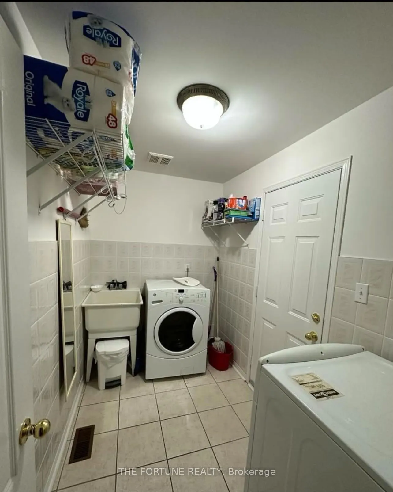 22 Waterdale Road #Upper