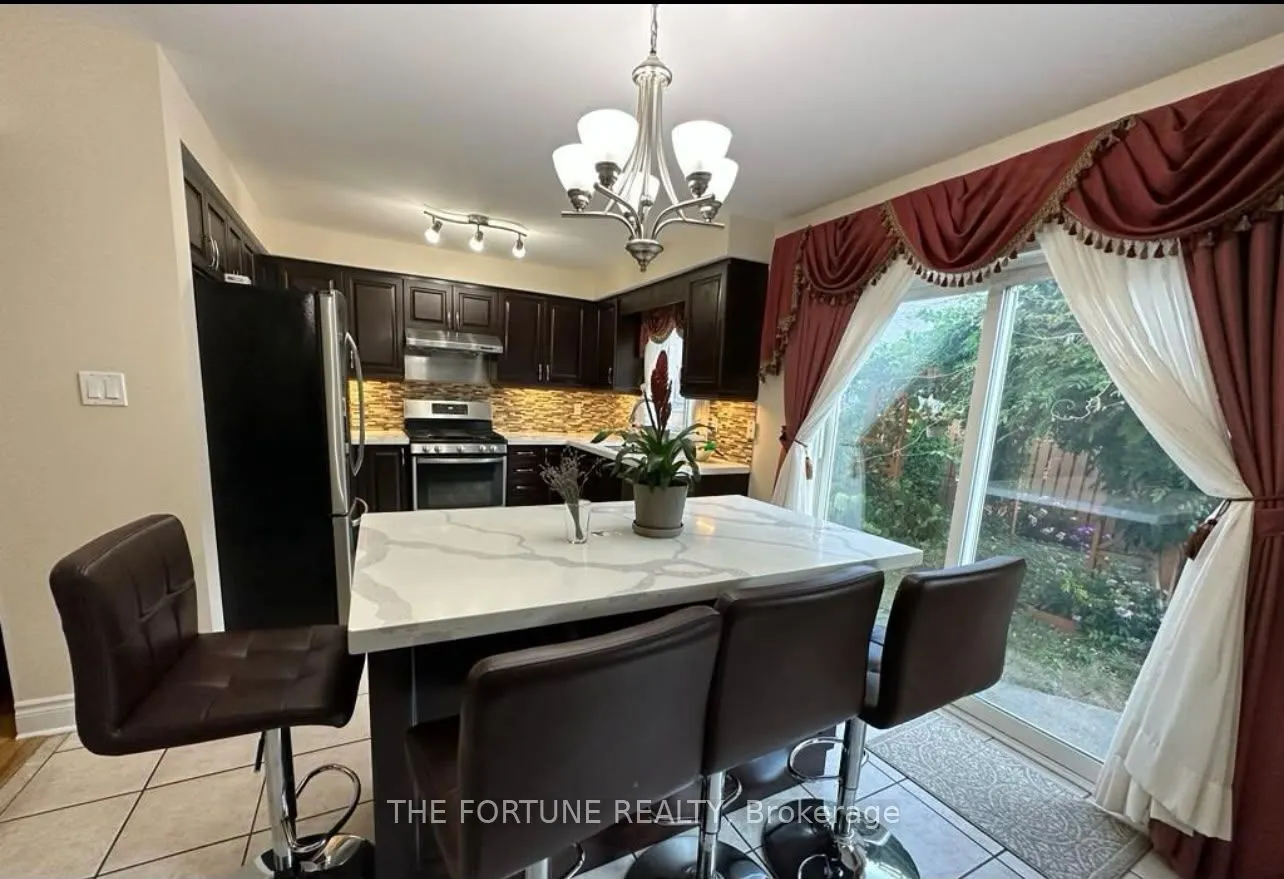 22 Waterdale Road #Upper