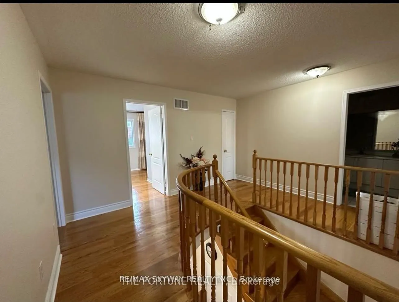 22 Waterdale Road #Upper