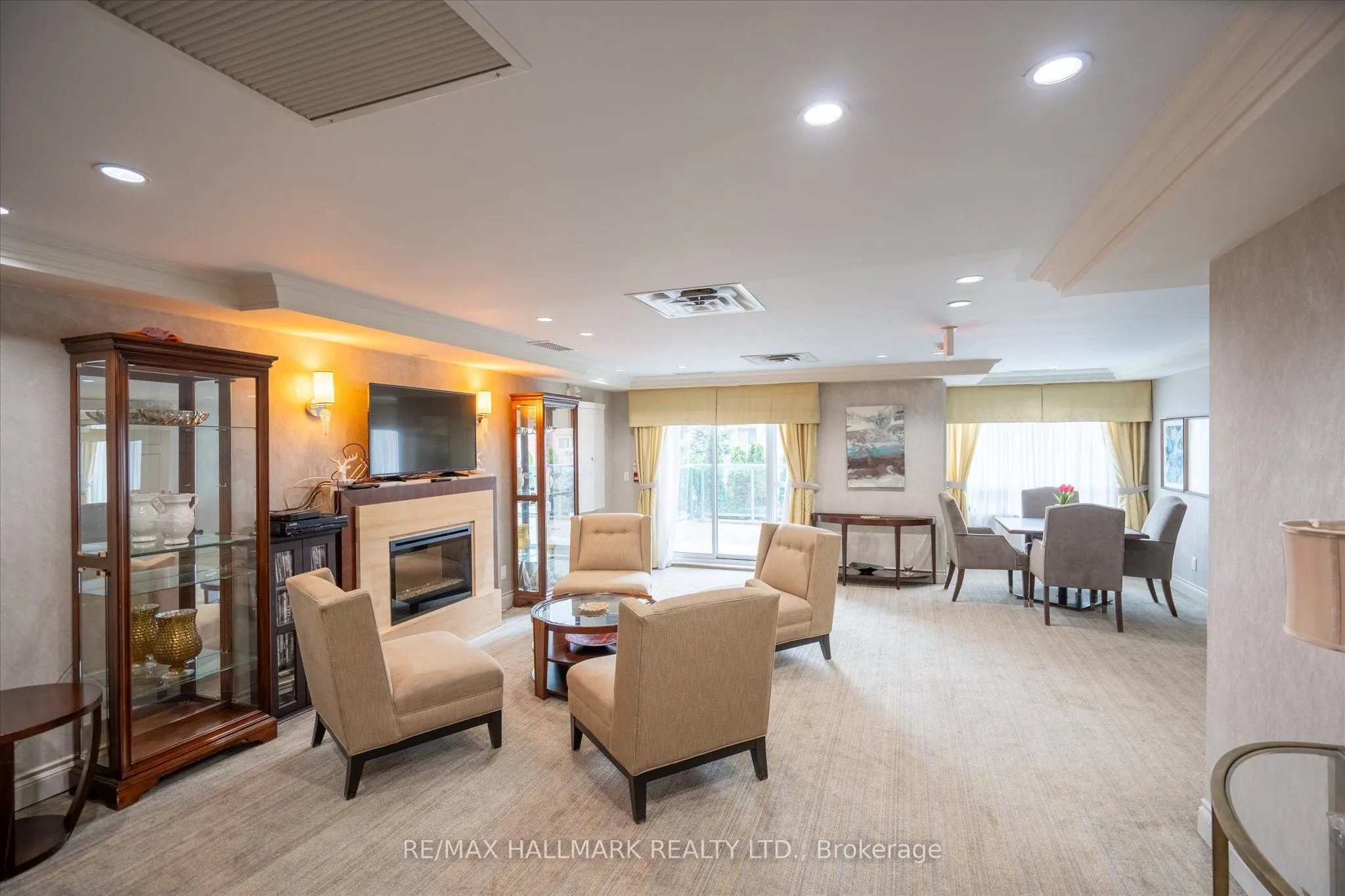 60 Via Rosedale #316