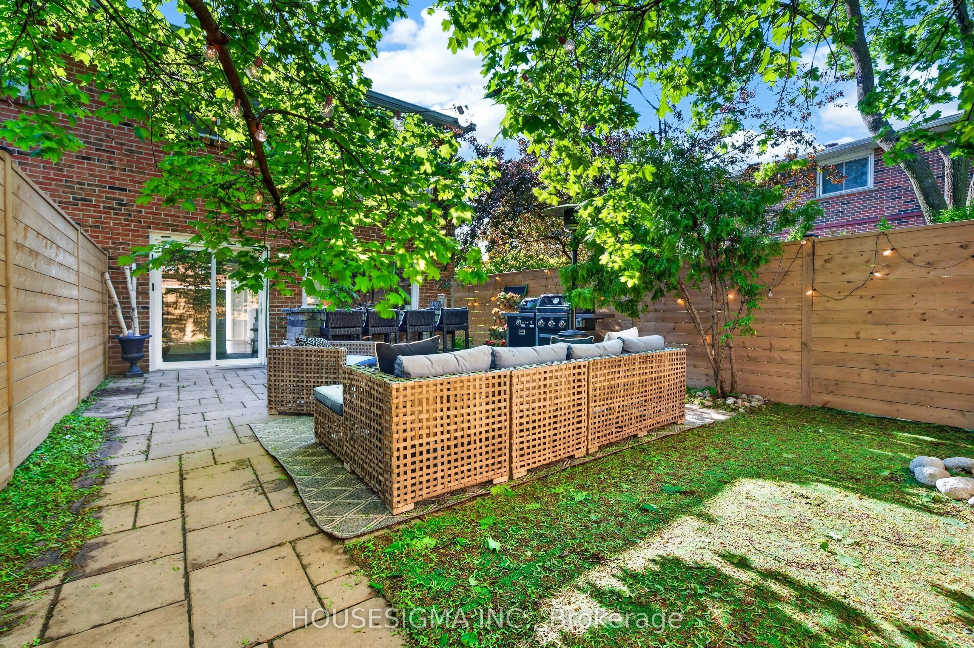 15 Centennial Park Road S #90