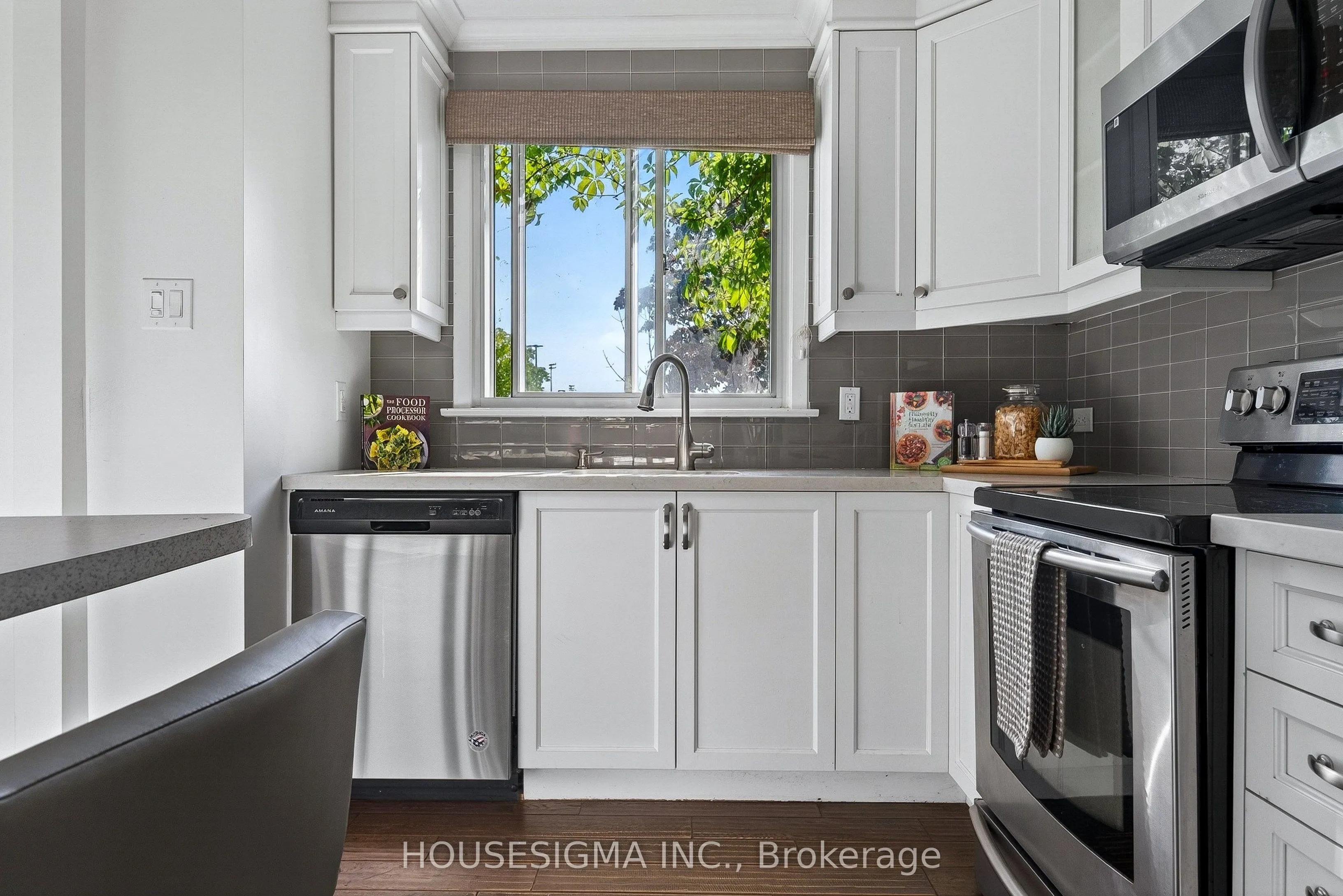 15 Centennial Park Road S #90
