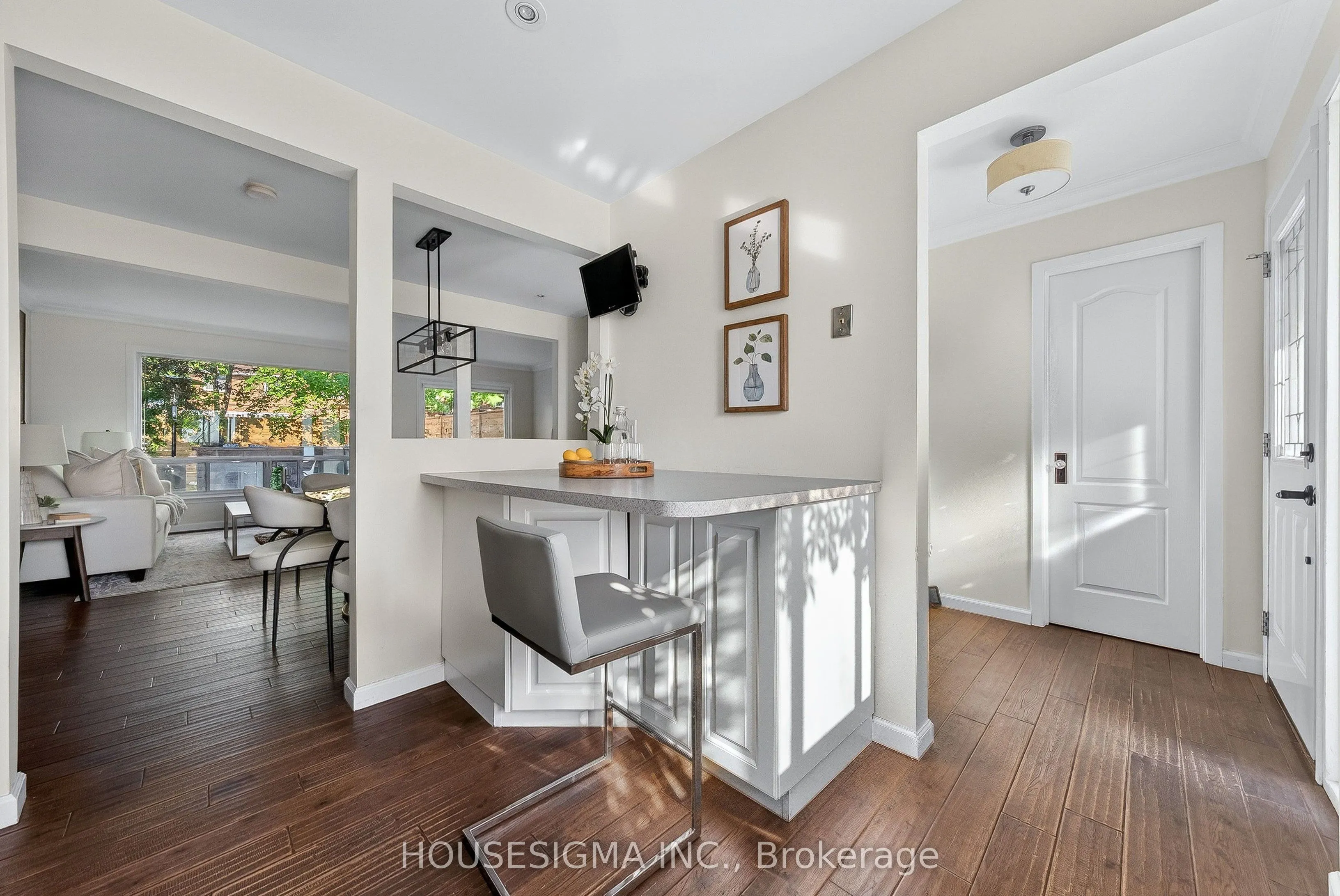 15 Centennial Park Road S #90
