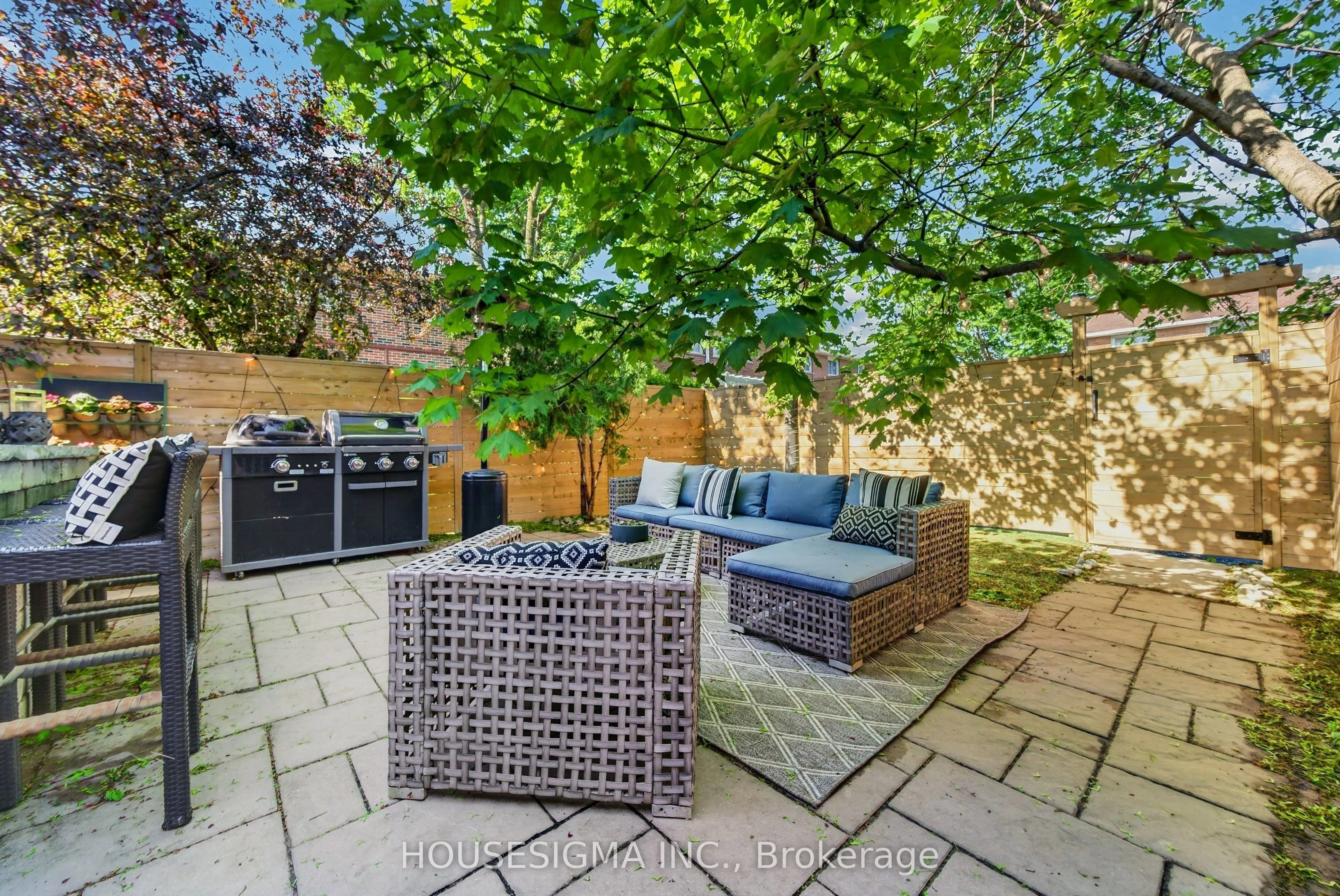 15 Centennial Park Road S #90