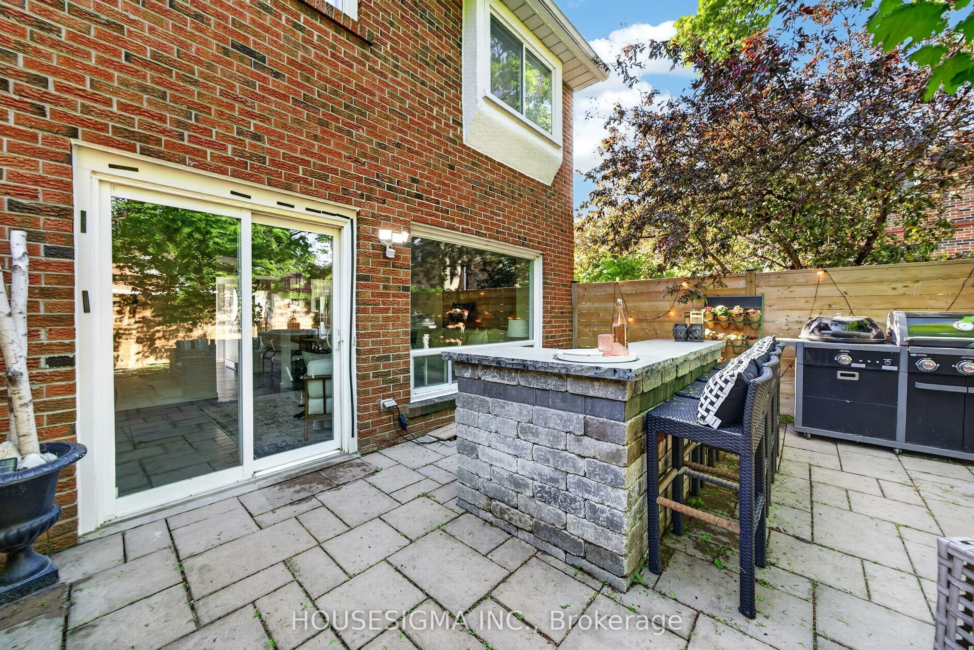 15 Centennial Park Road S #90