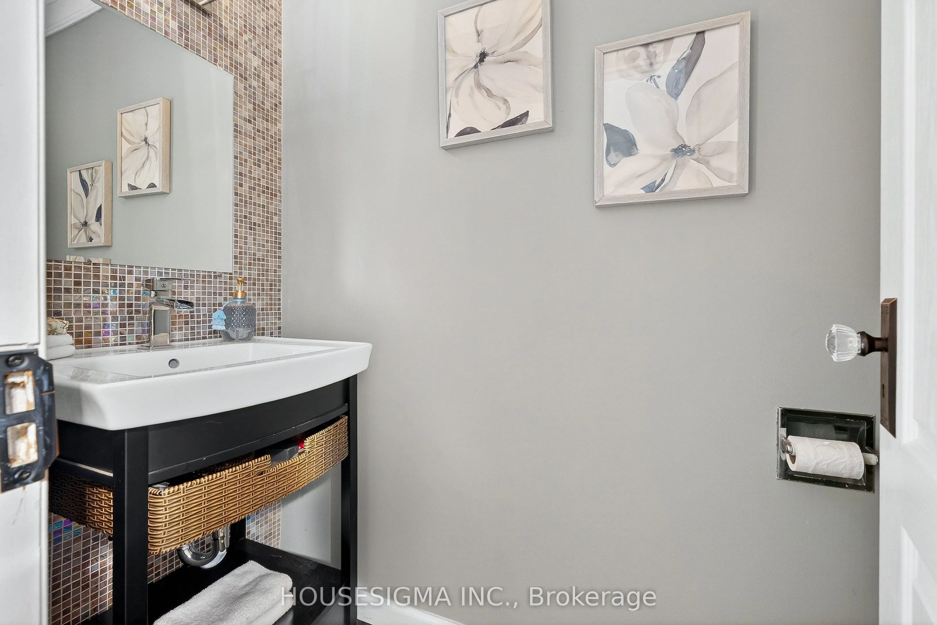 15 Centennial Park Road S #90