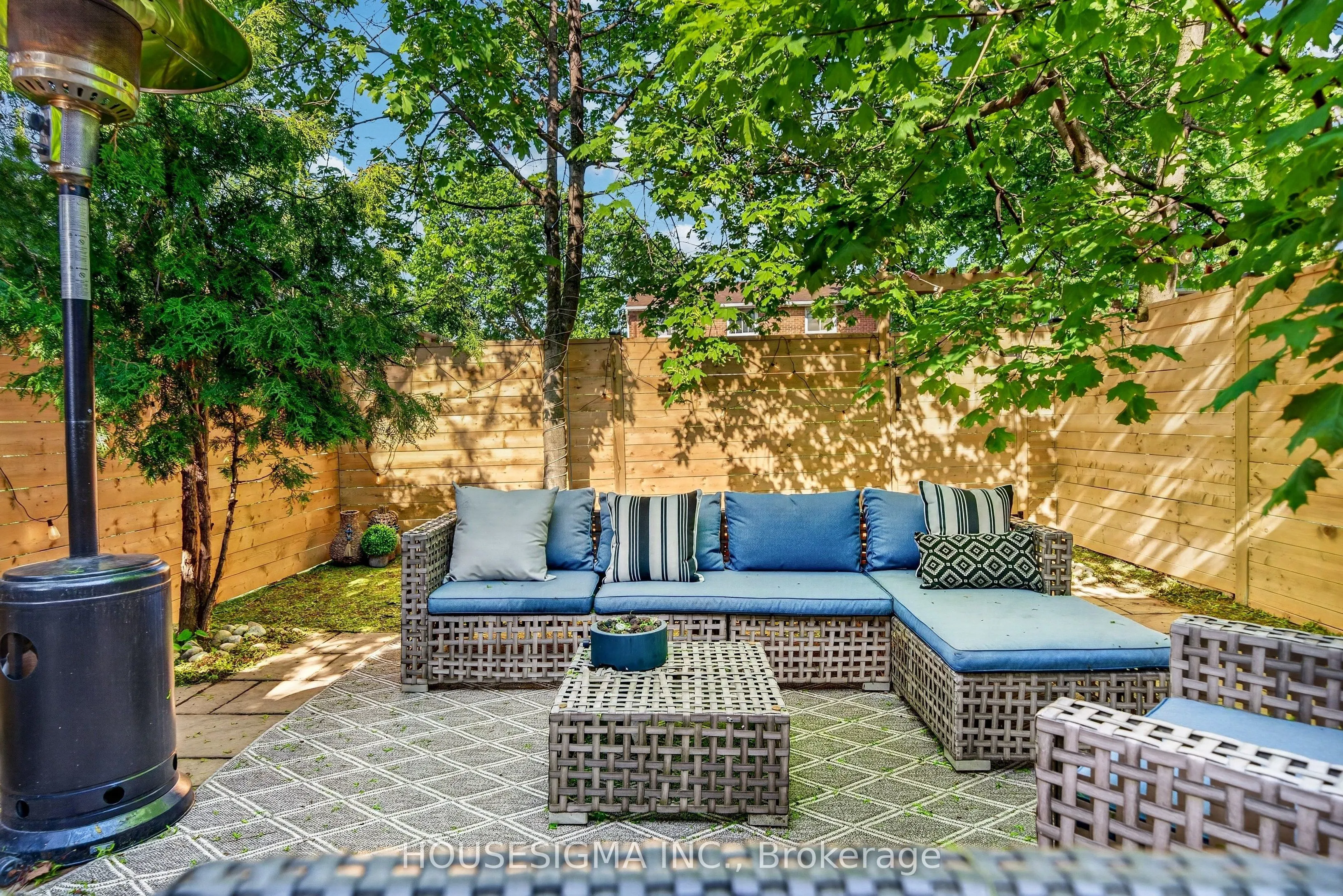 15 Centennial Park Road S #90