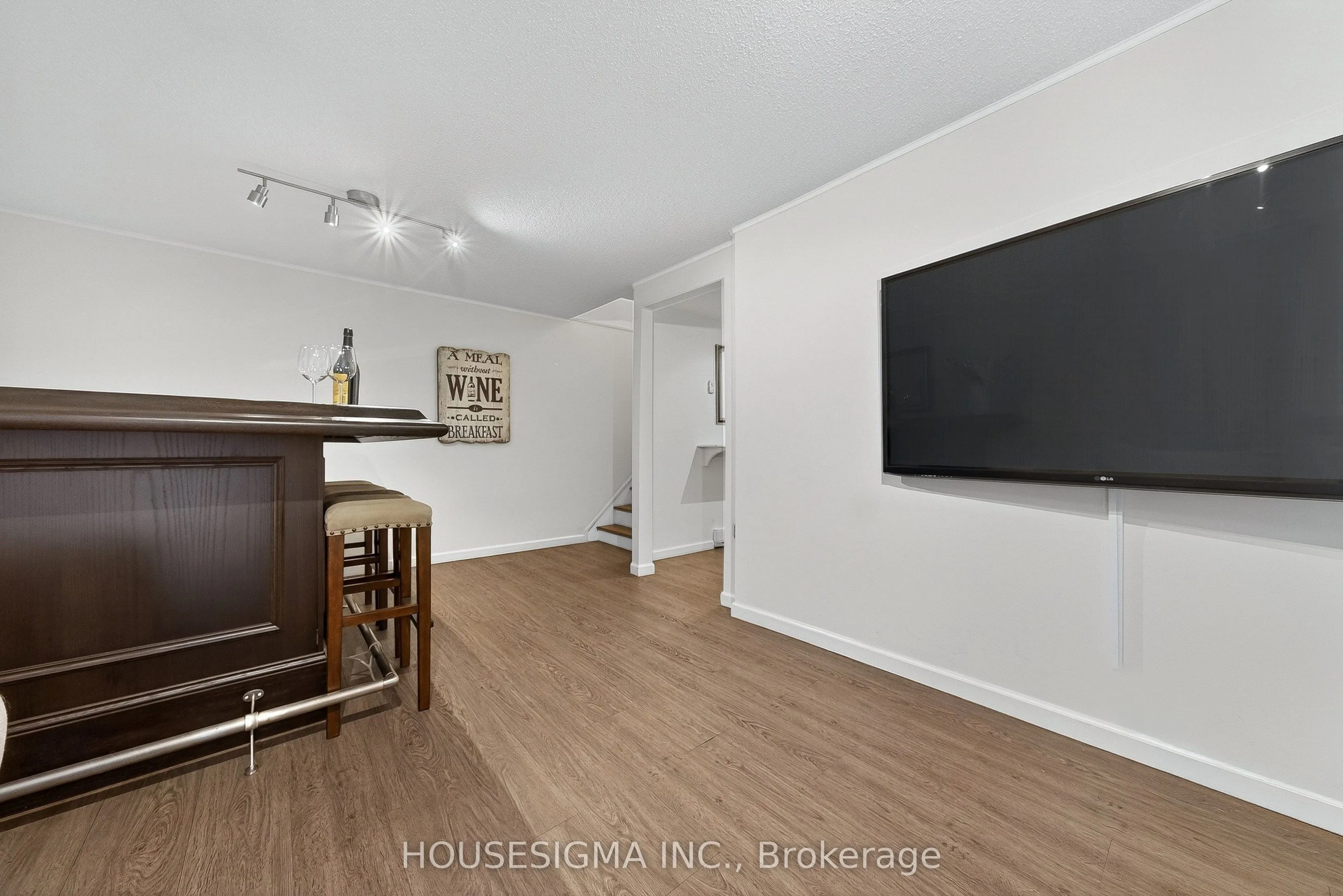 15 Centennial Park Road S #90