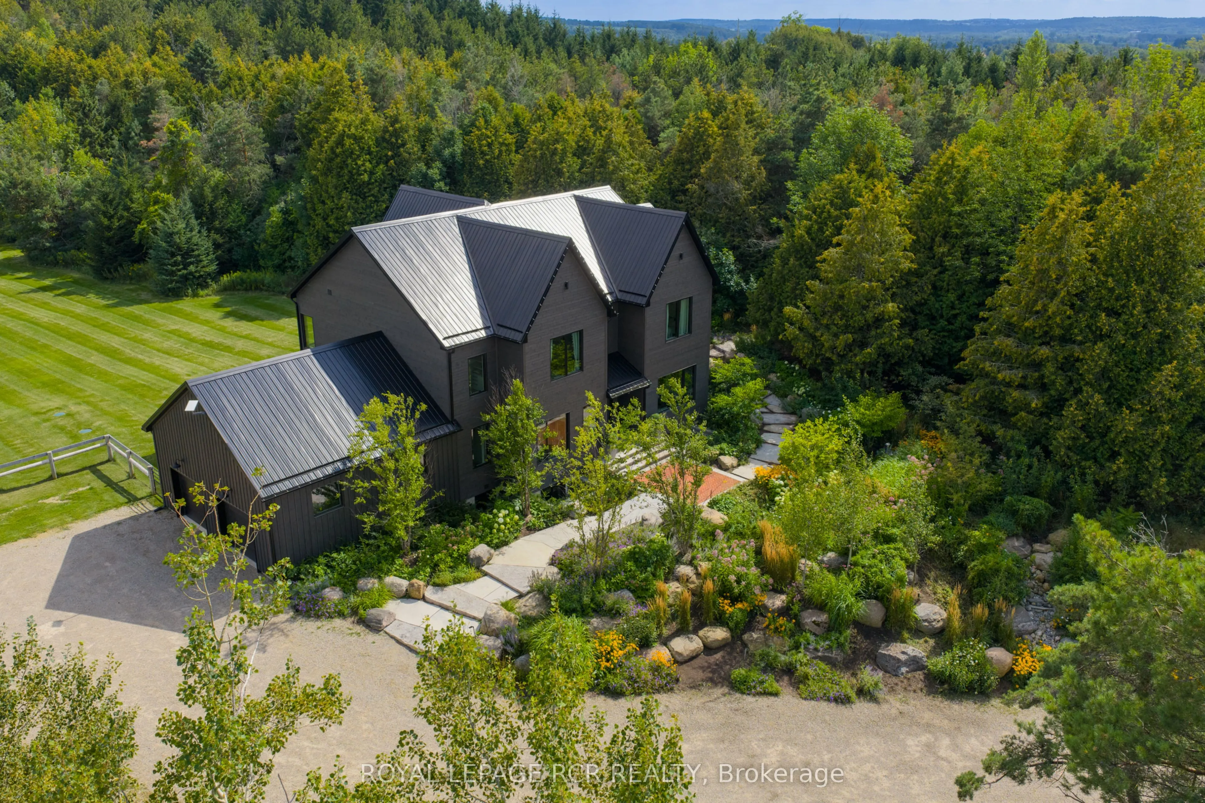 3045 Highpoint Side Road