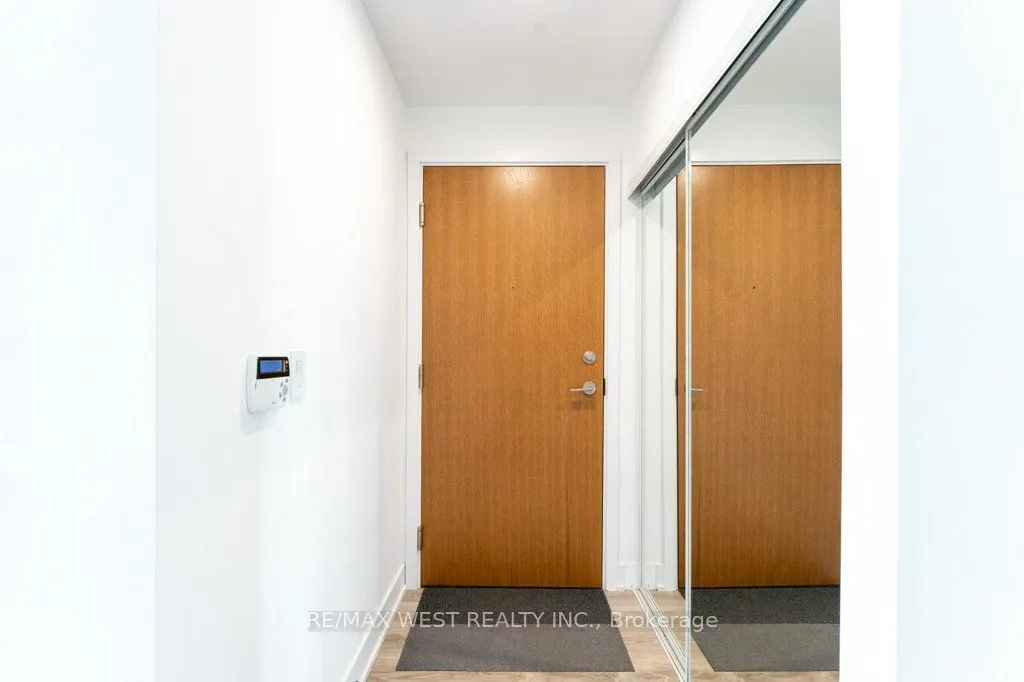 20 Shore Breeze Drive #3206