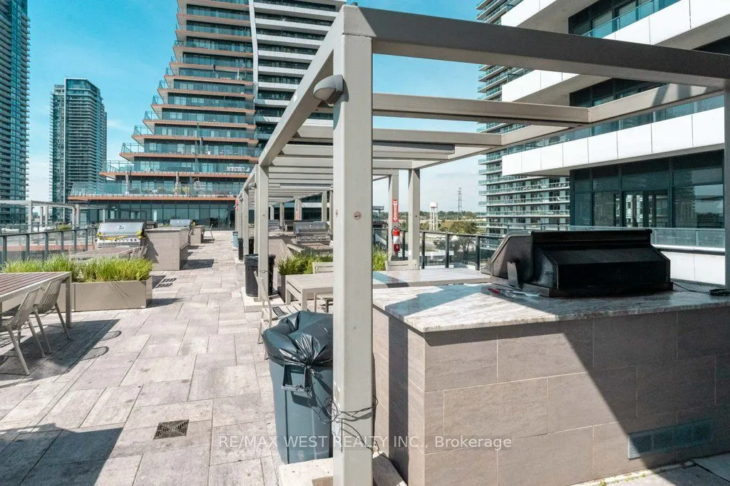 20 Shore Breeze Drive #3206