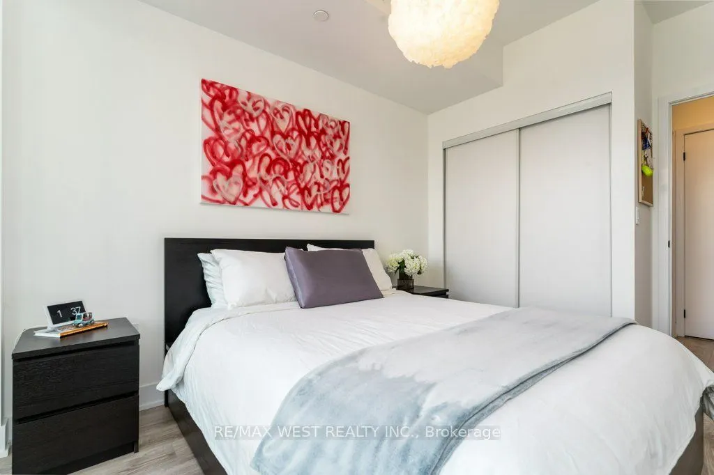 20 Shore Breeze Drive #3206