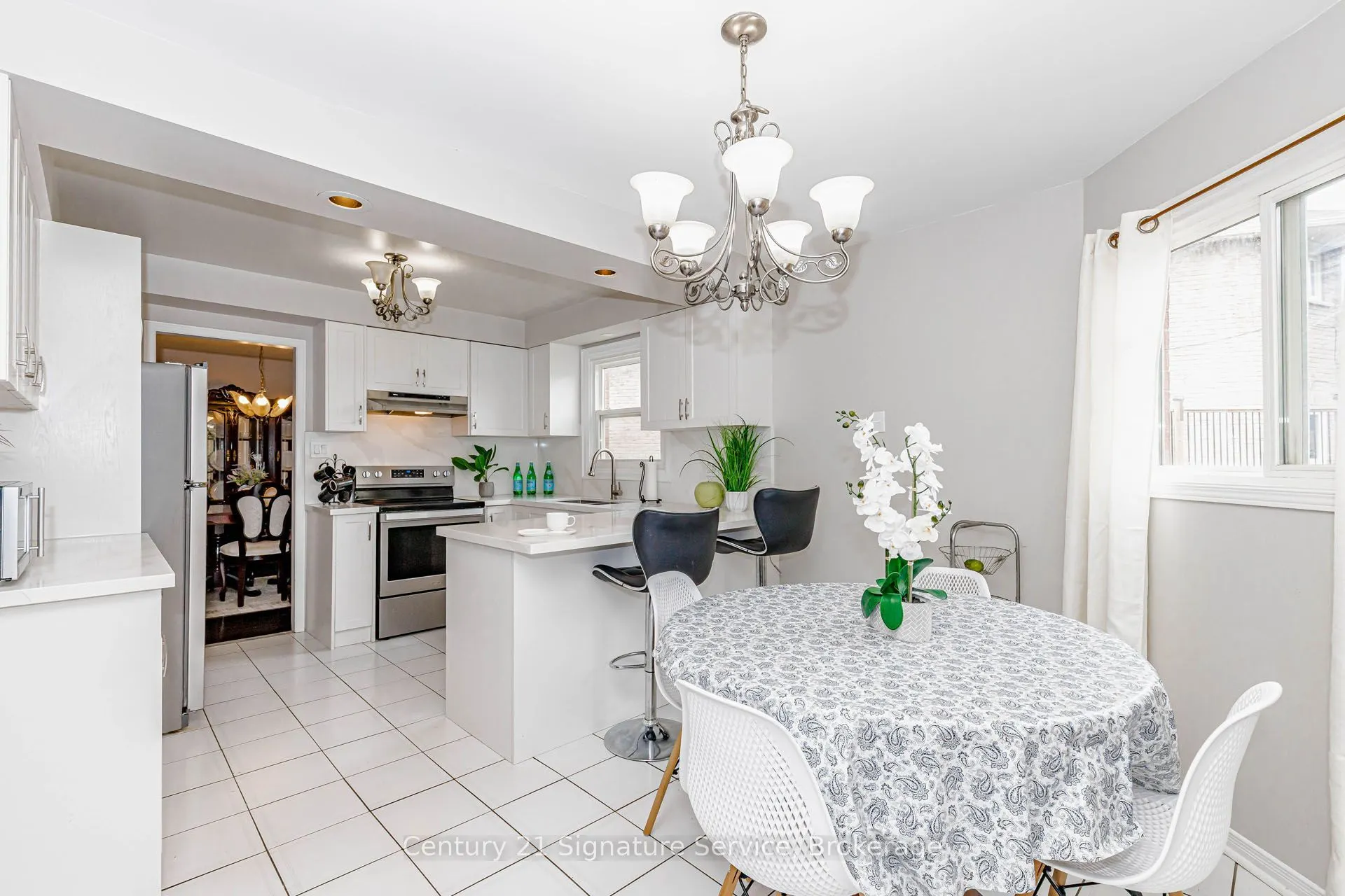 22 Merganser Crescent