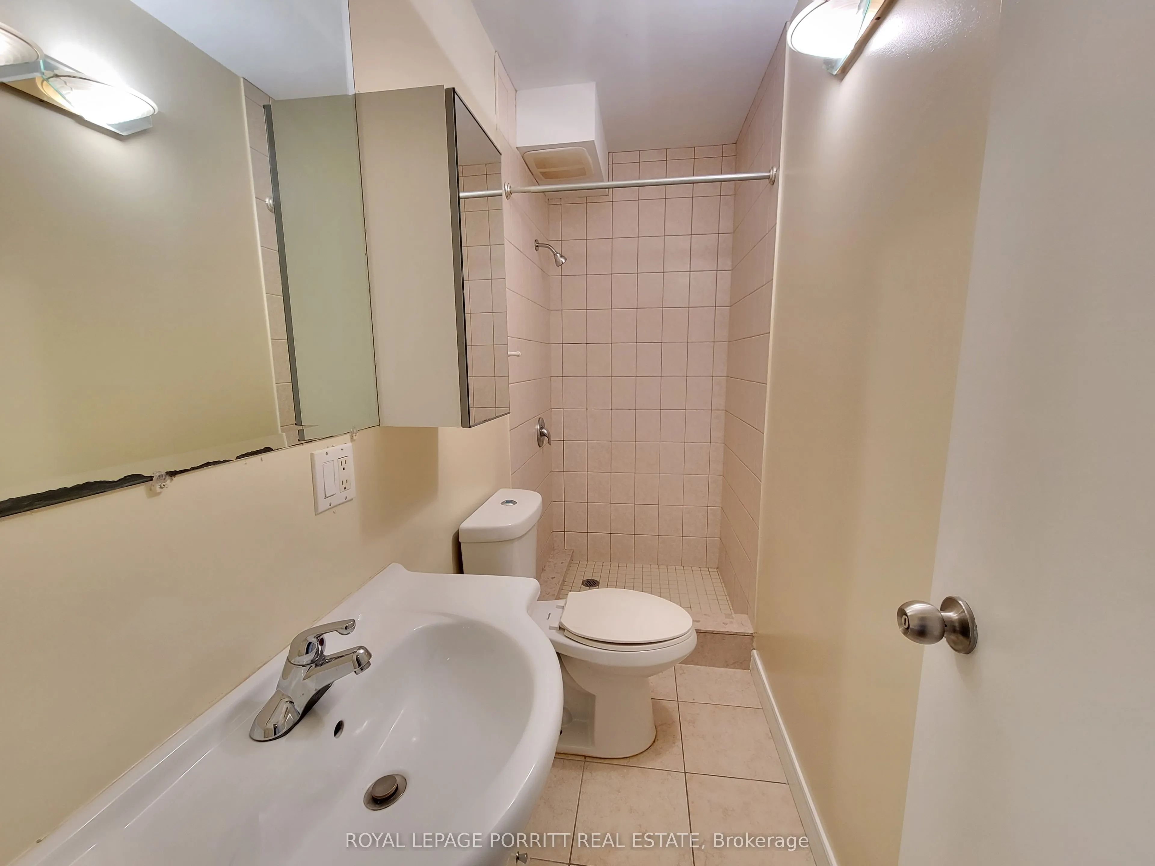 3295 Lake Shore Boulevard W #A
