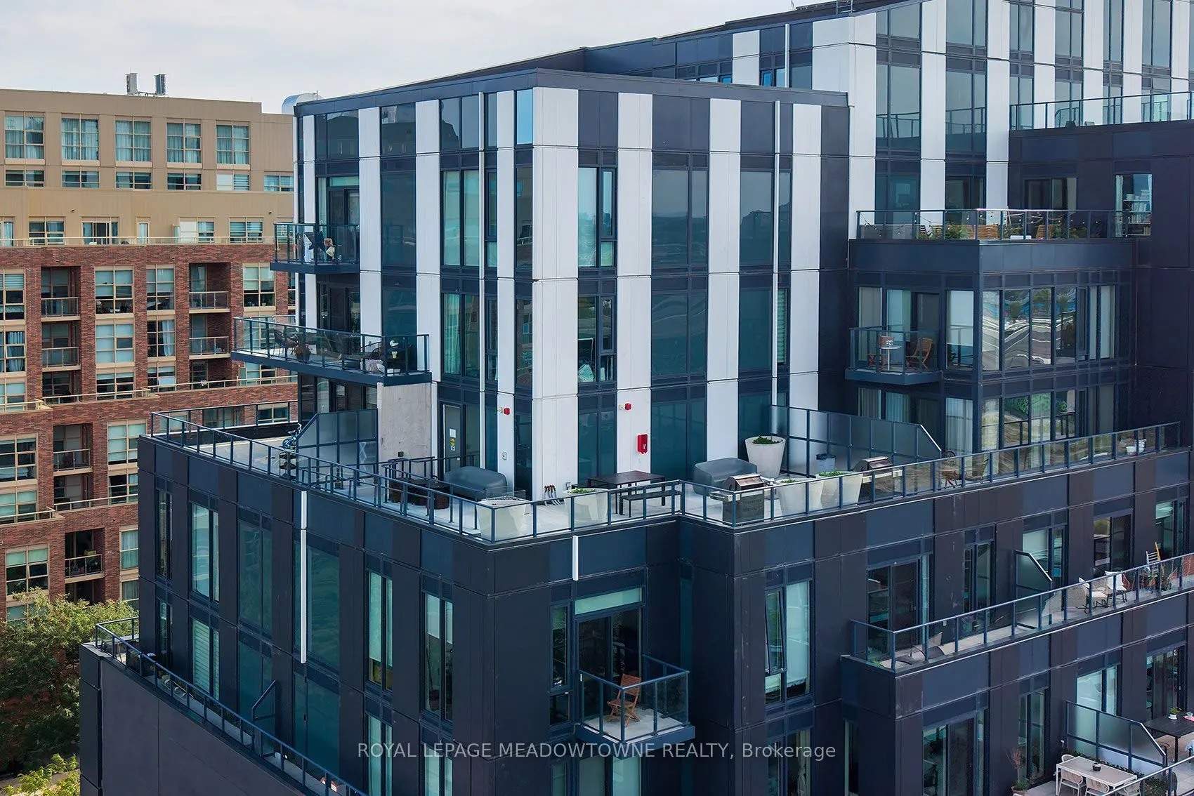 1808 St. Clair Avenue W #712