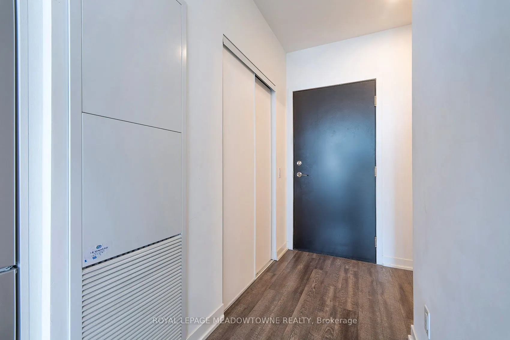 1808 St. Clair Avenue W #712