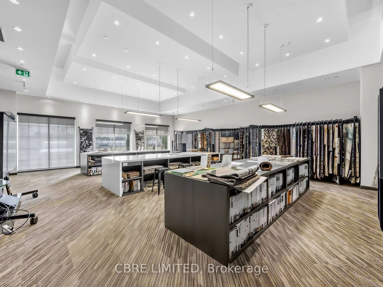 10 Queen Elizabeth Boulevard #Unit 1