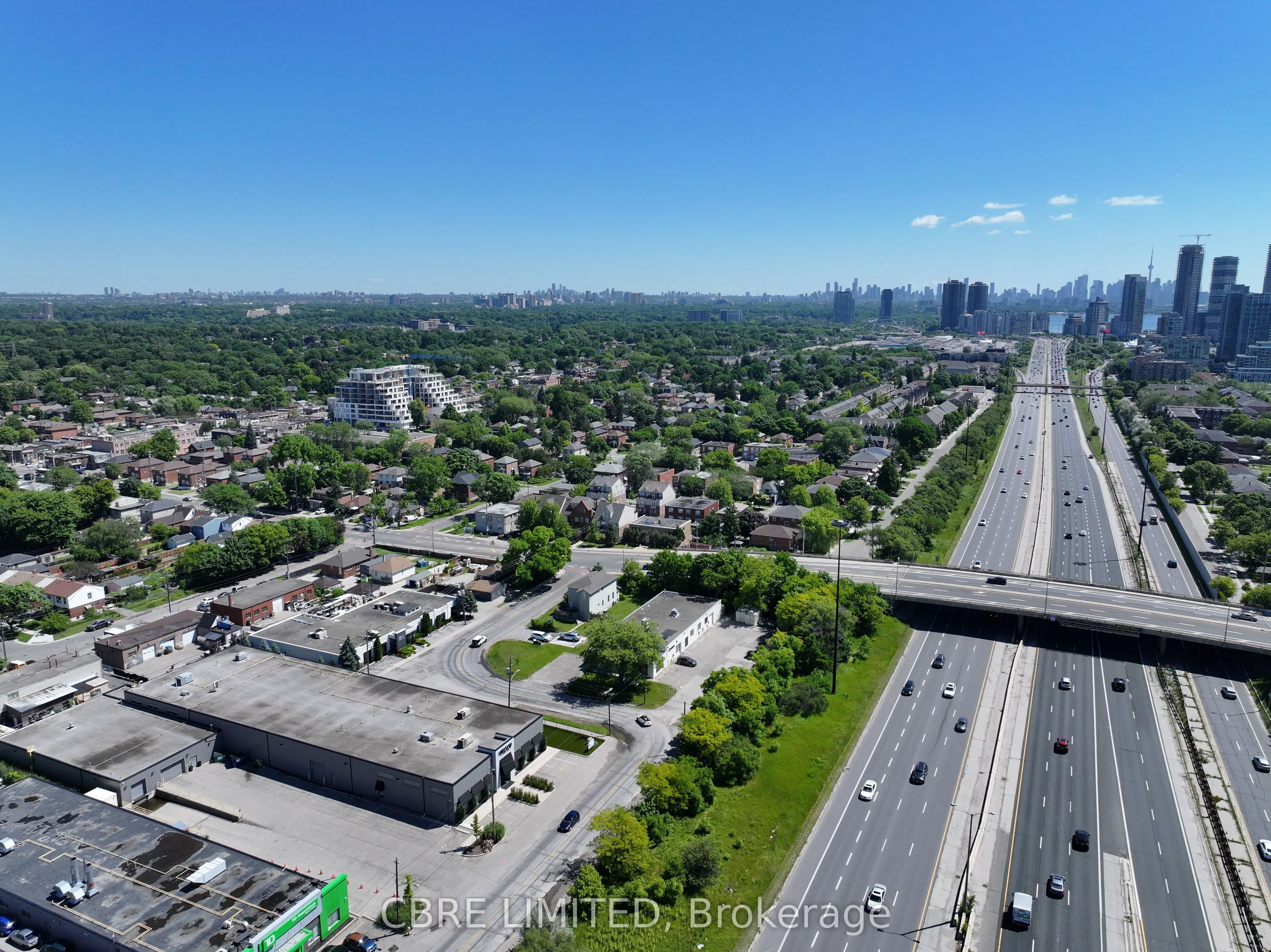10 Queen Elizabeth Boulevard #Unit 1
