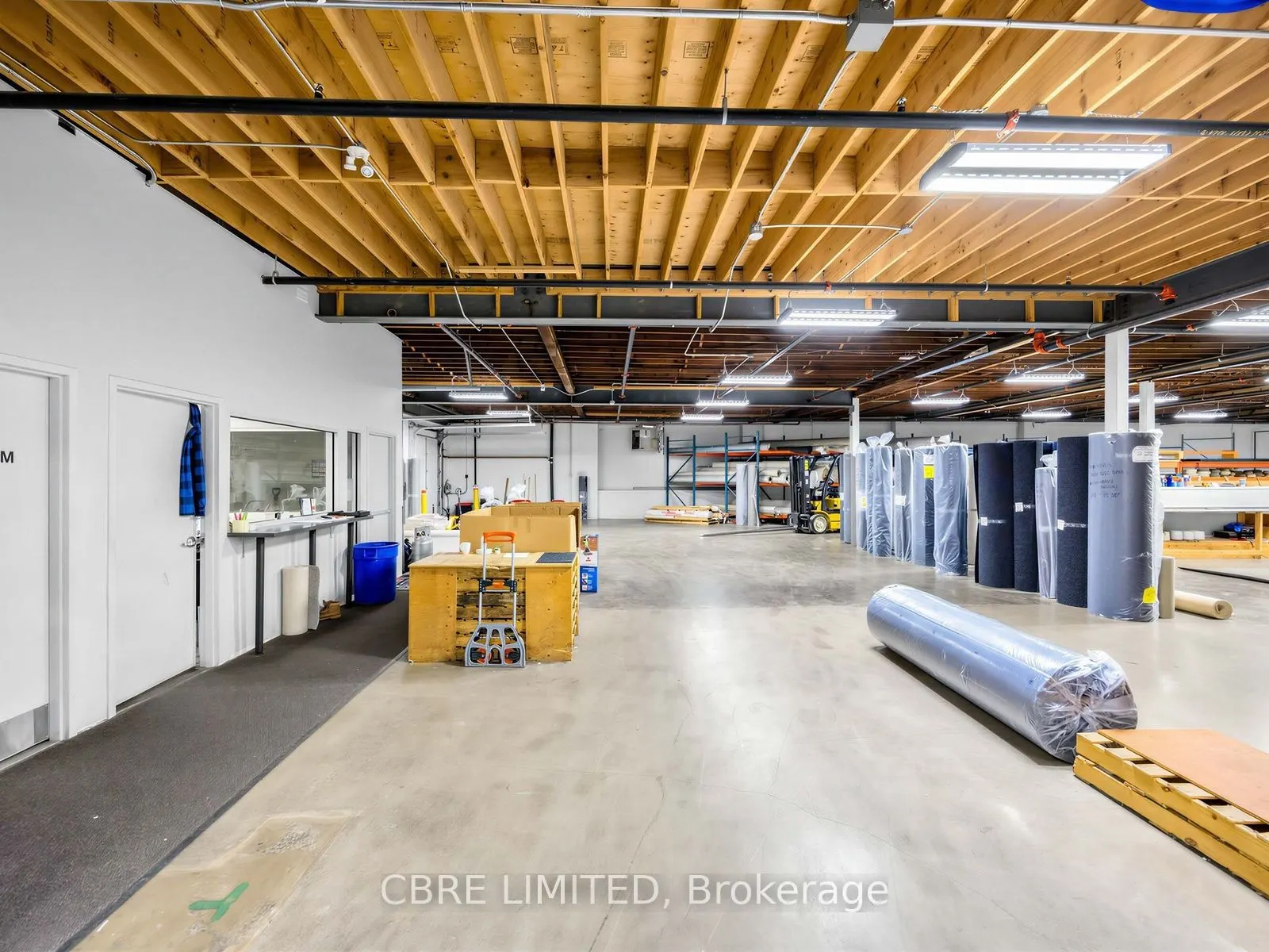 10 Queen Elizabeth Boulevard #Unit 1