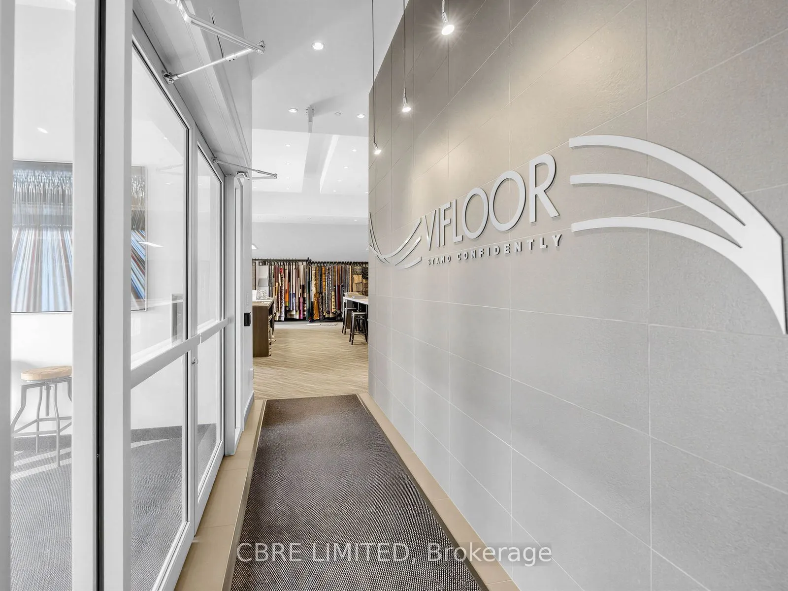10 Queen Elizabeth Boulevard #Unit 1