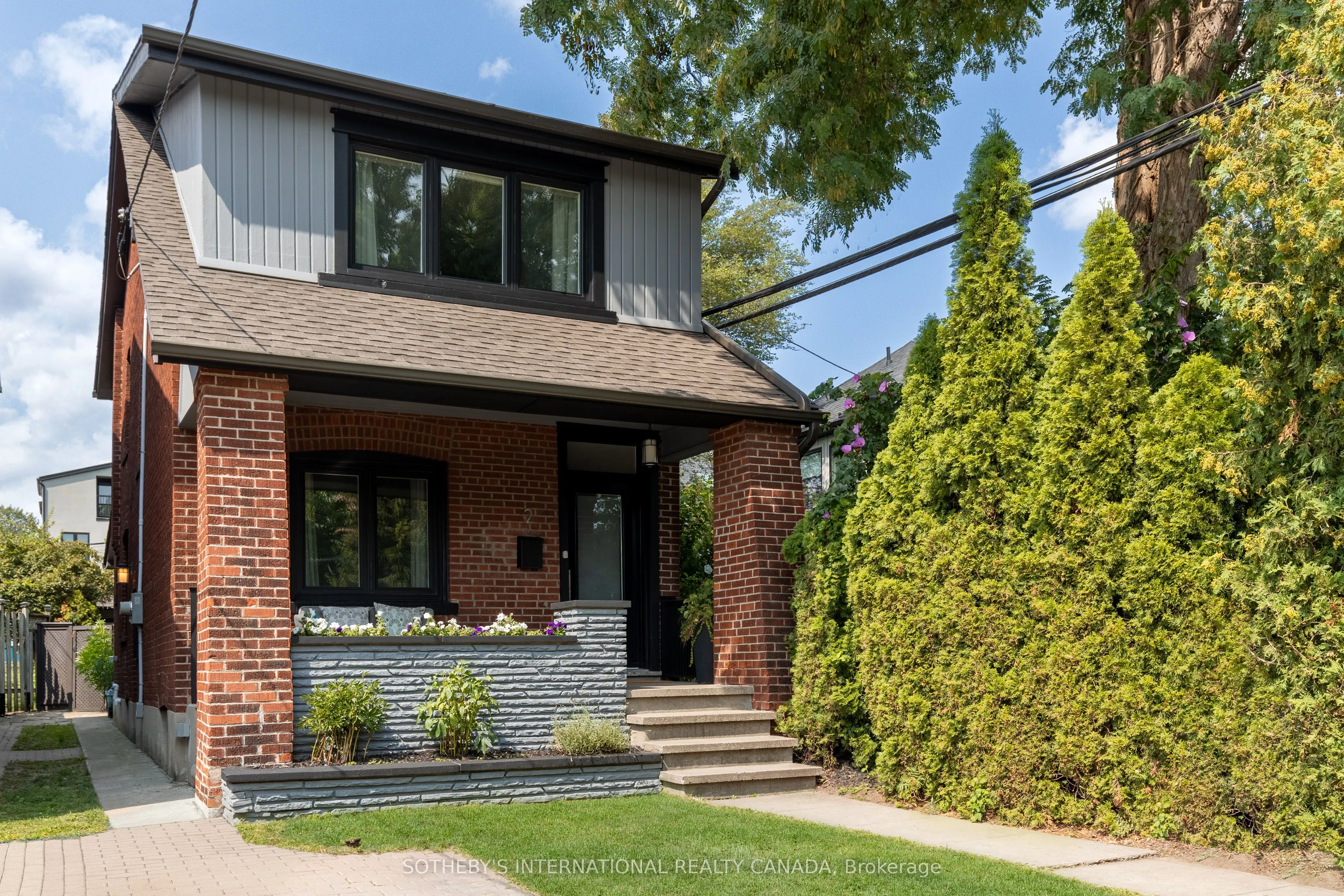 2 Rexford Road