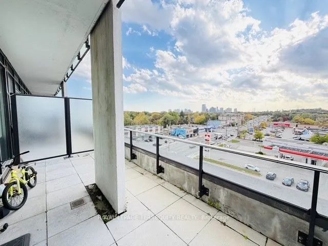 4208 Dundas Street W #610
