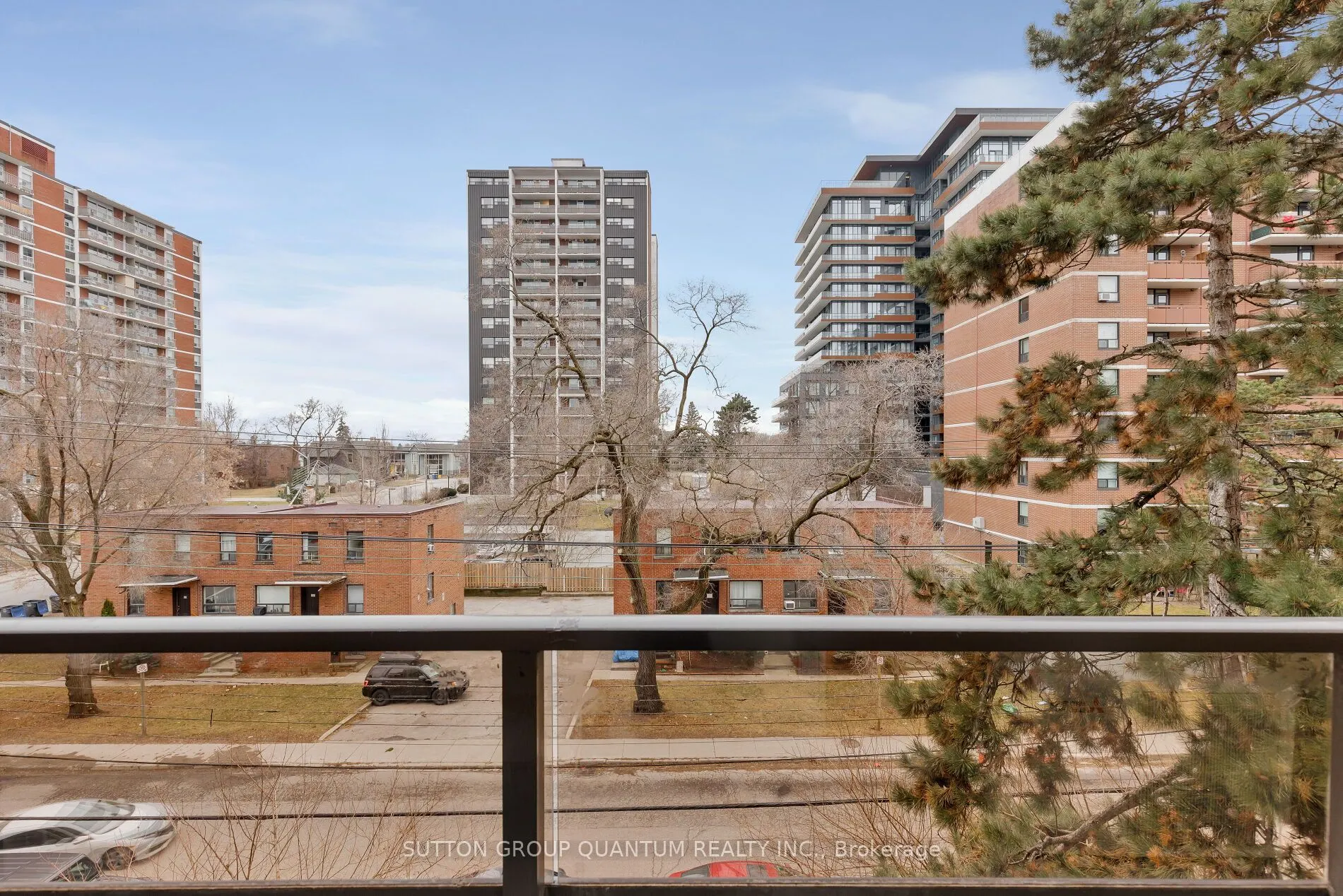 15 Elizabeth Street N #401