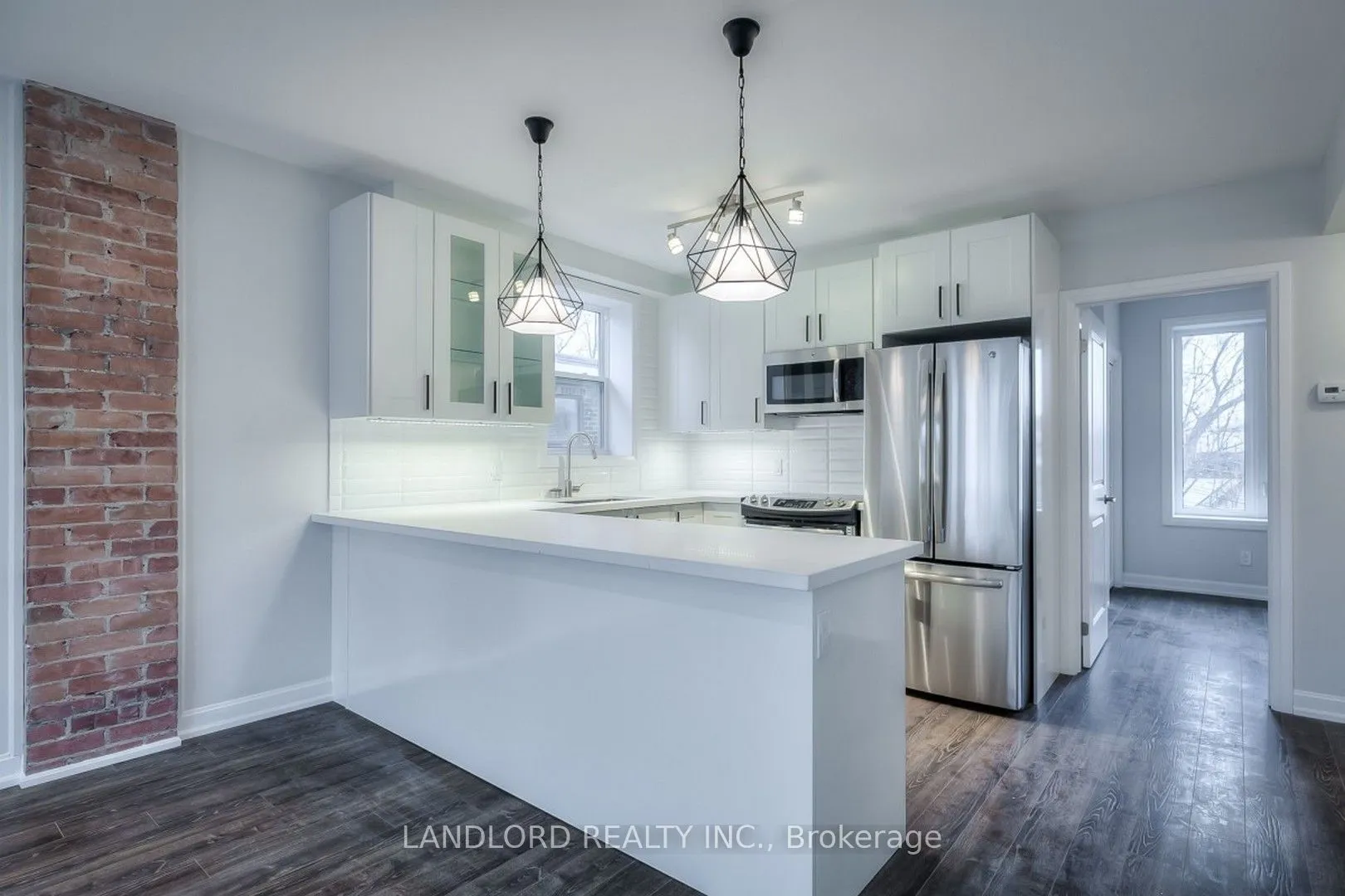 82 Parkway Avenue