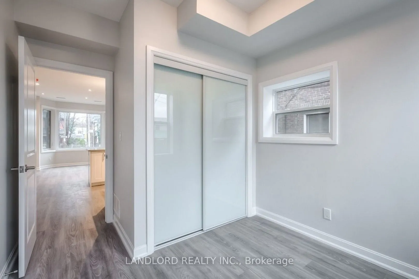 82 Parkway Avenue