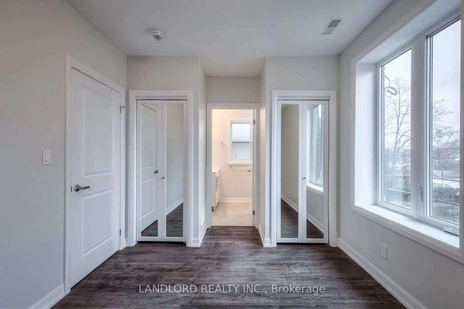 82 Parkway Avenue