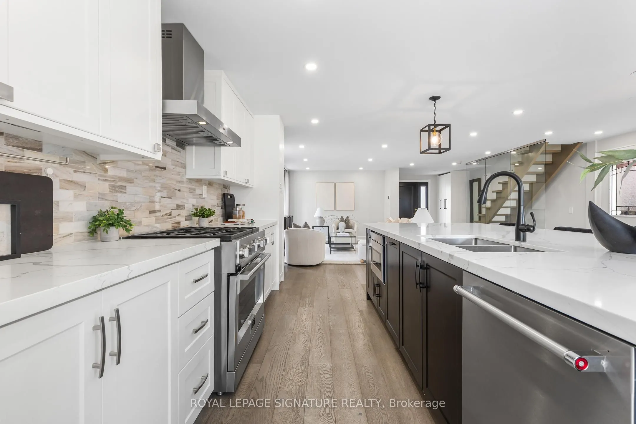 3035 Saracen Court