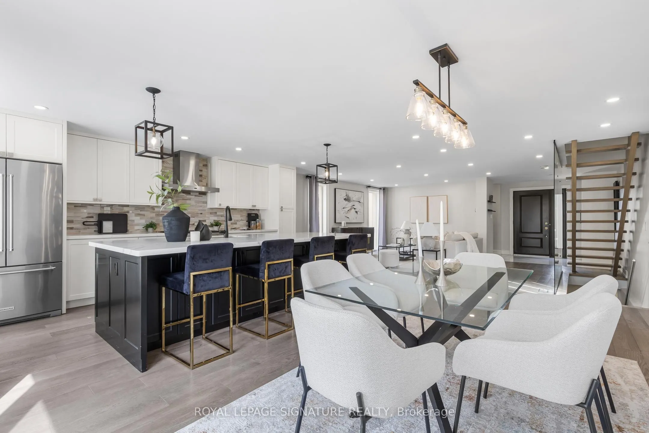 3035 Saracen Court