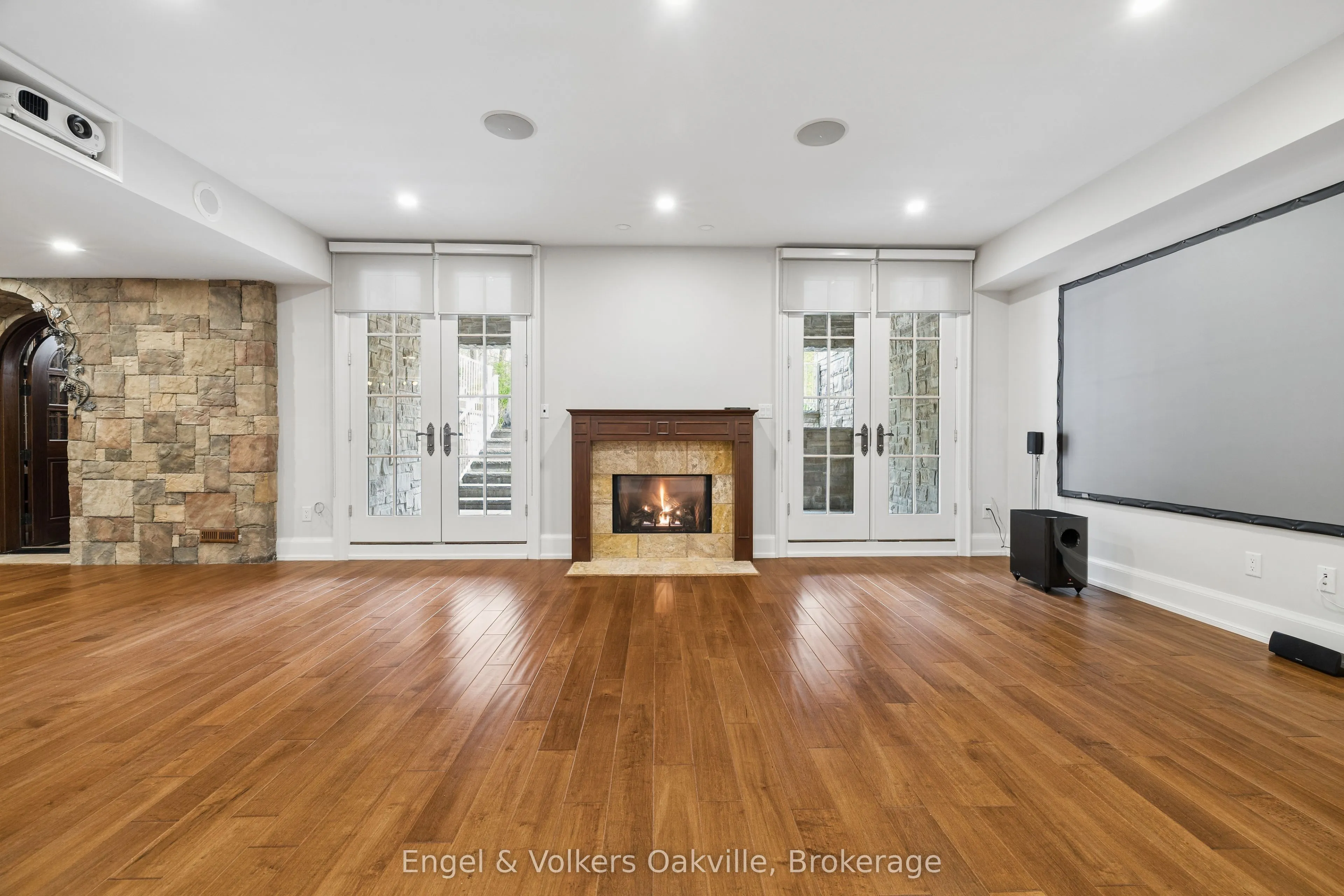 1182 Streambank Drive