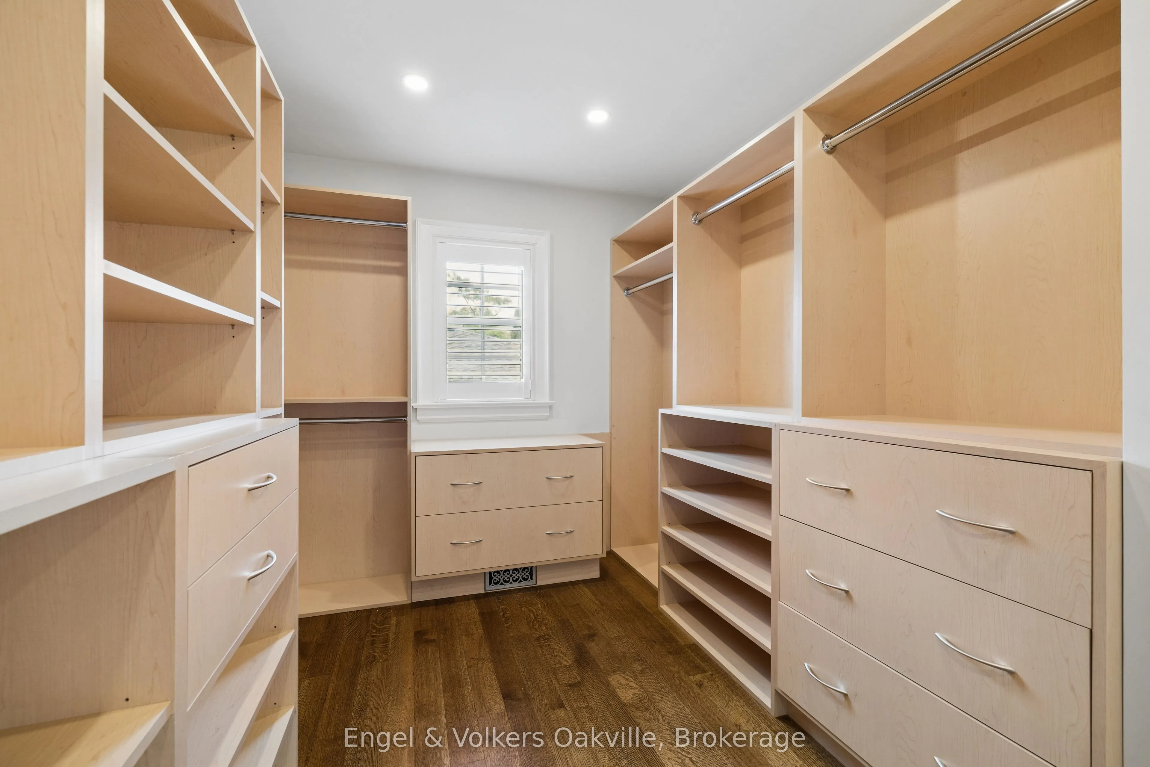 1182 Streambank Drive