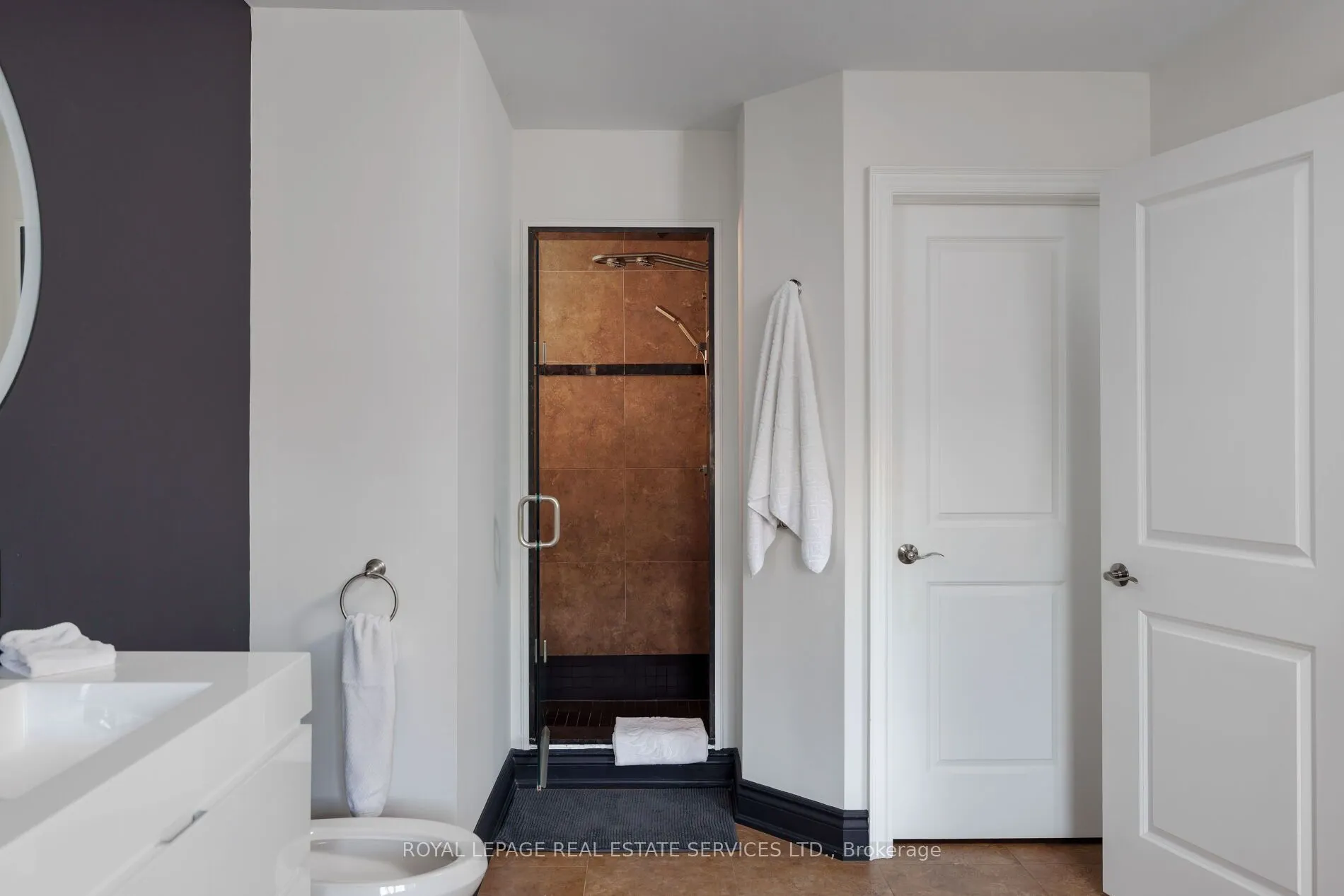 120 Bronte Road #7