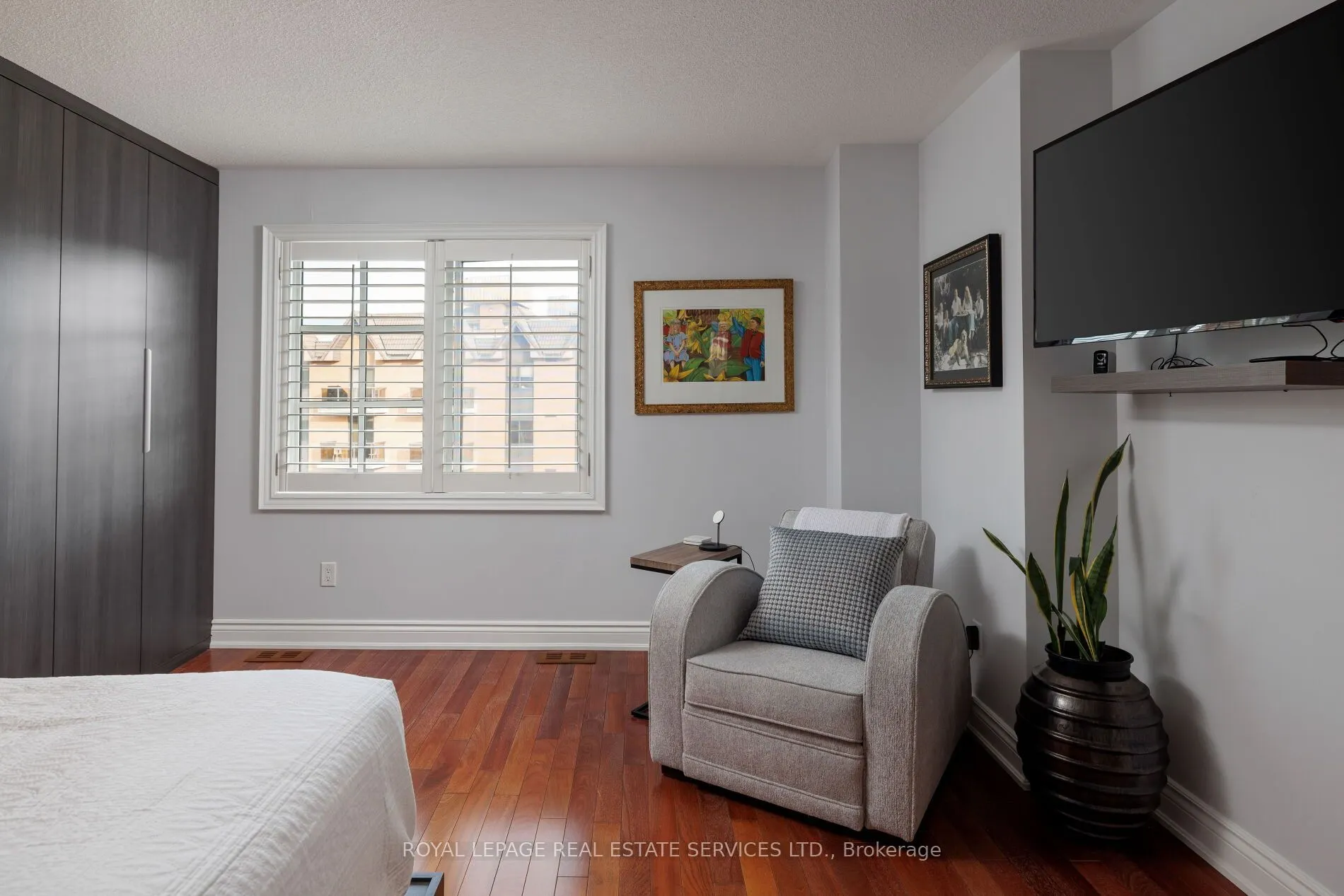 120 Bronte Road #7