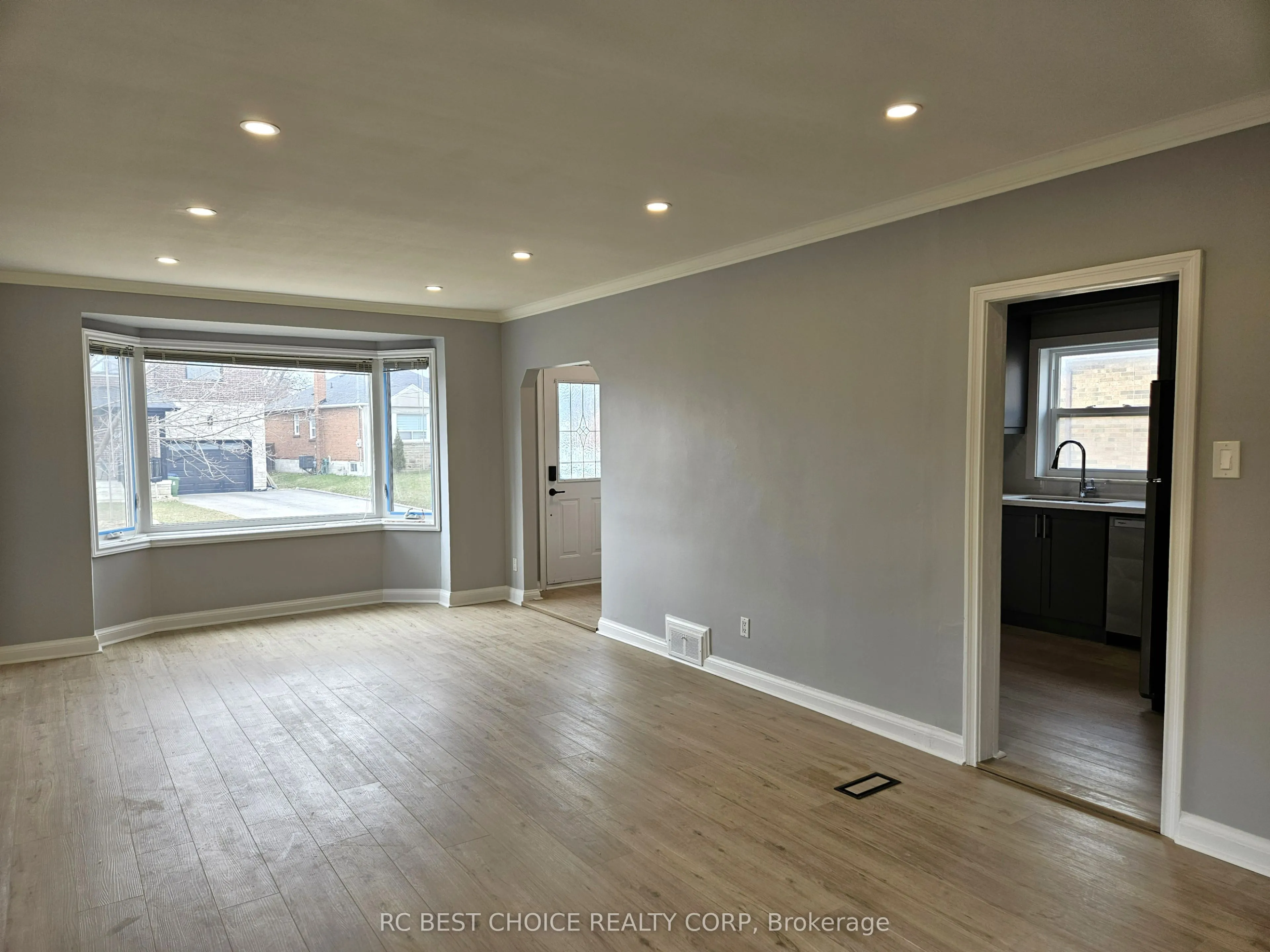 45 Mayall Avenue #Main