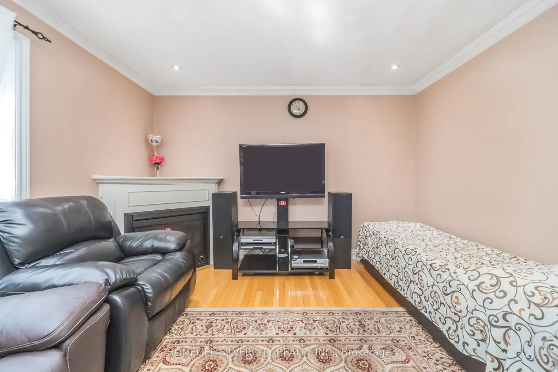 30 Fairhill Avenue