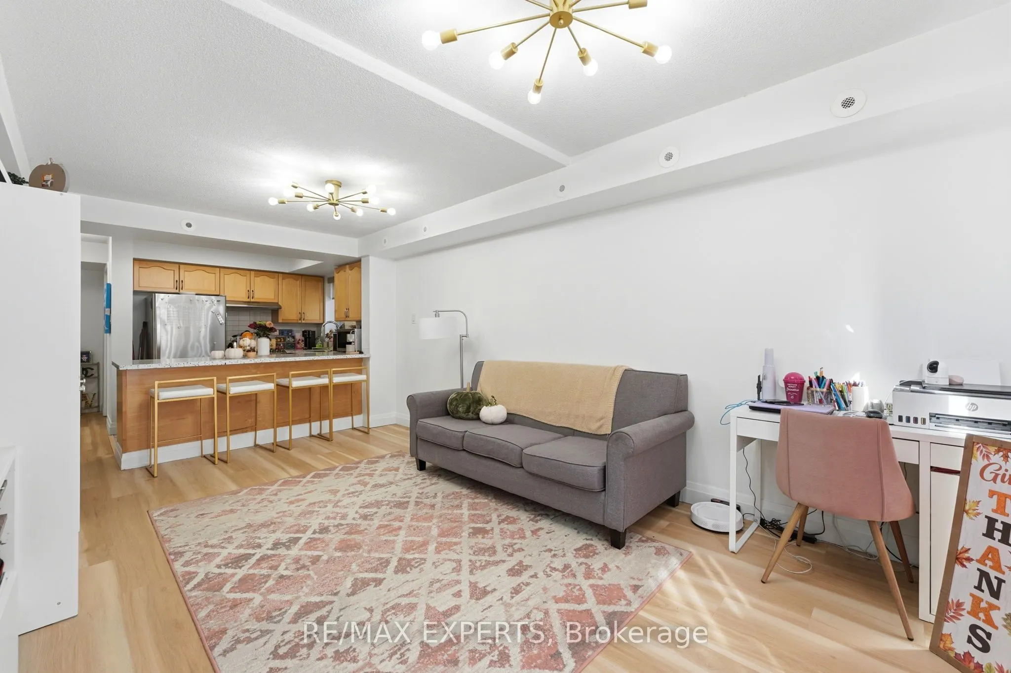 85 George Appleton Way #2025